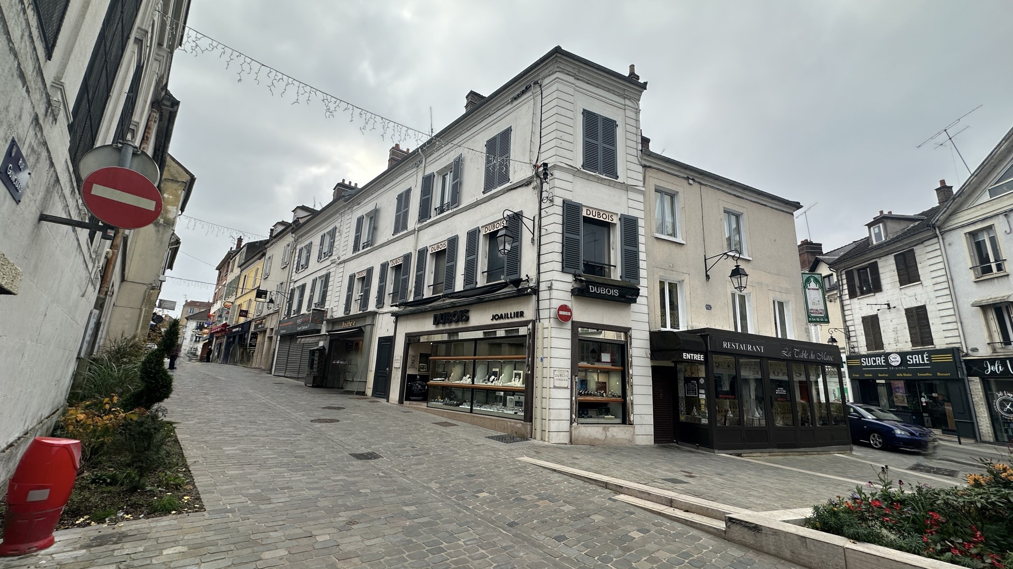 Vente Bureau / Commerce à Arpajon 0 pièce