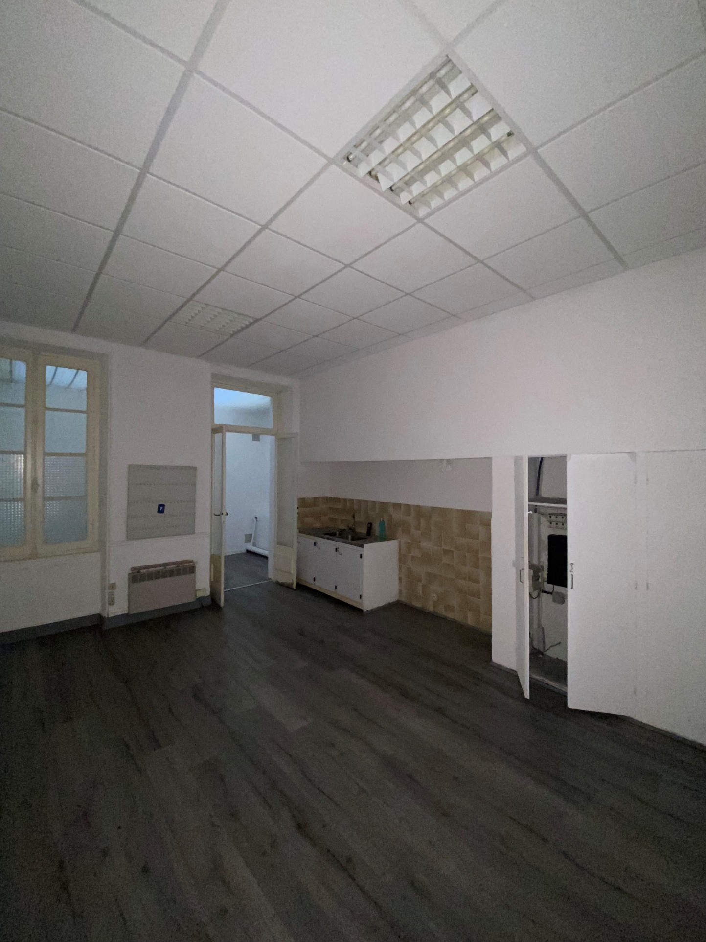 Location Bureau / Commerce à Castelnaudary 3 pièces