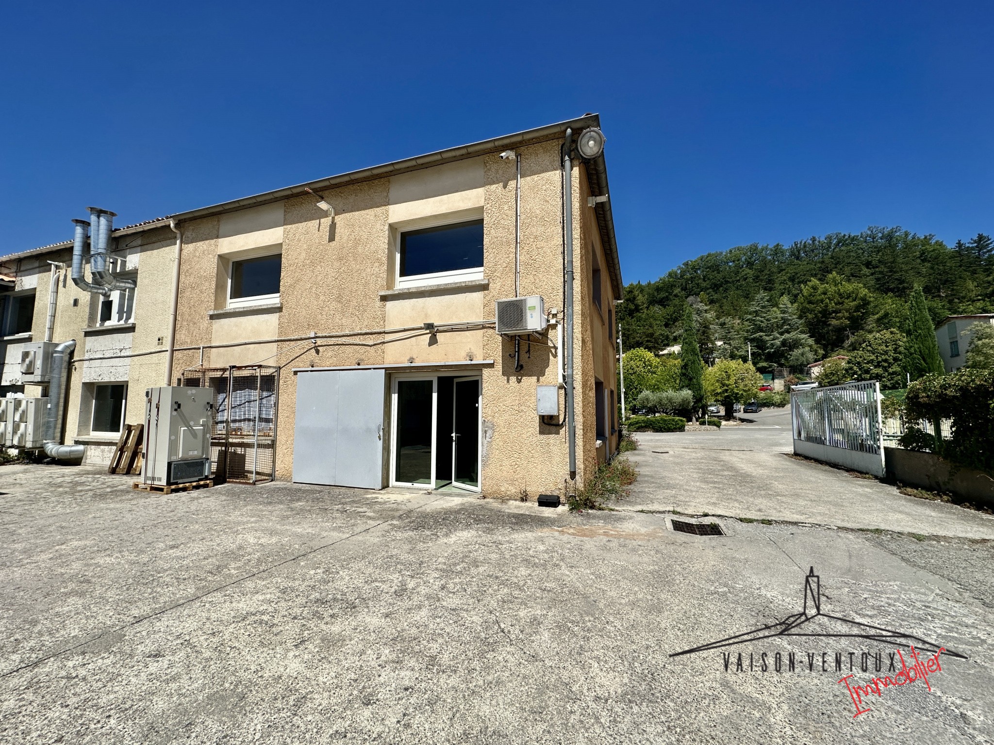 Vente Bureau / Commerce à Buis-les-Baronnies 0 pièce