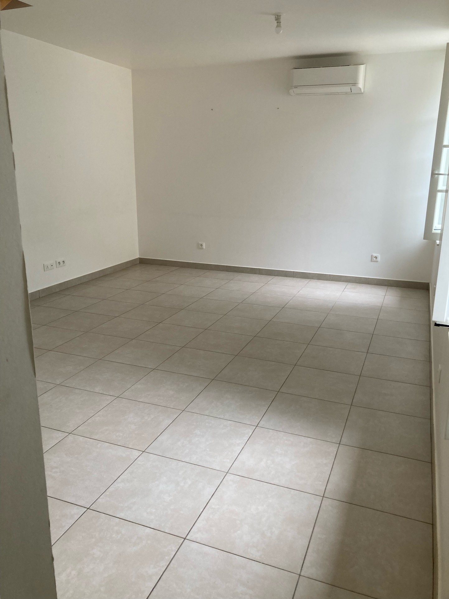 Location Appartement à Pont-Saint-Esprit 3 pièces