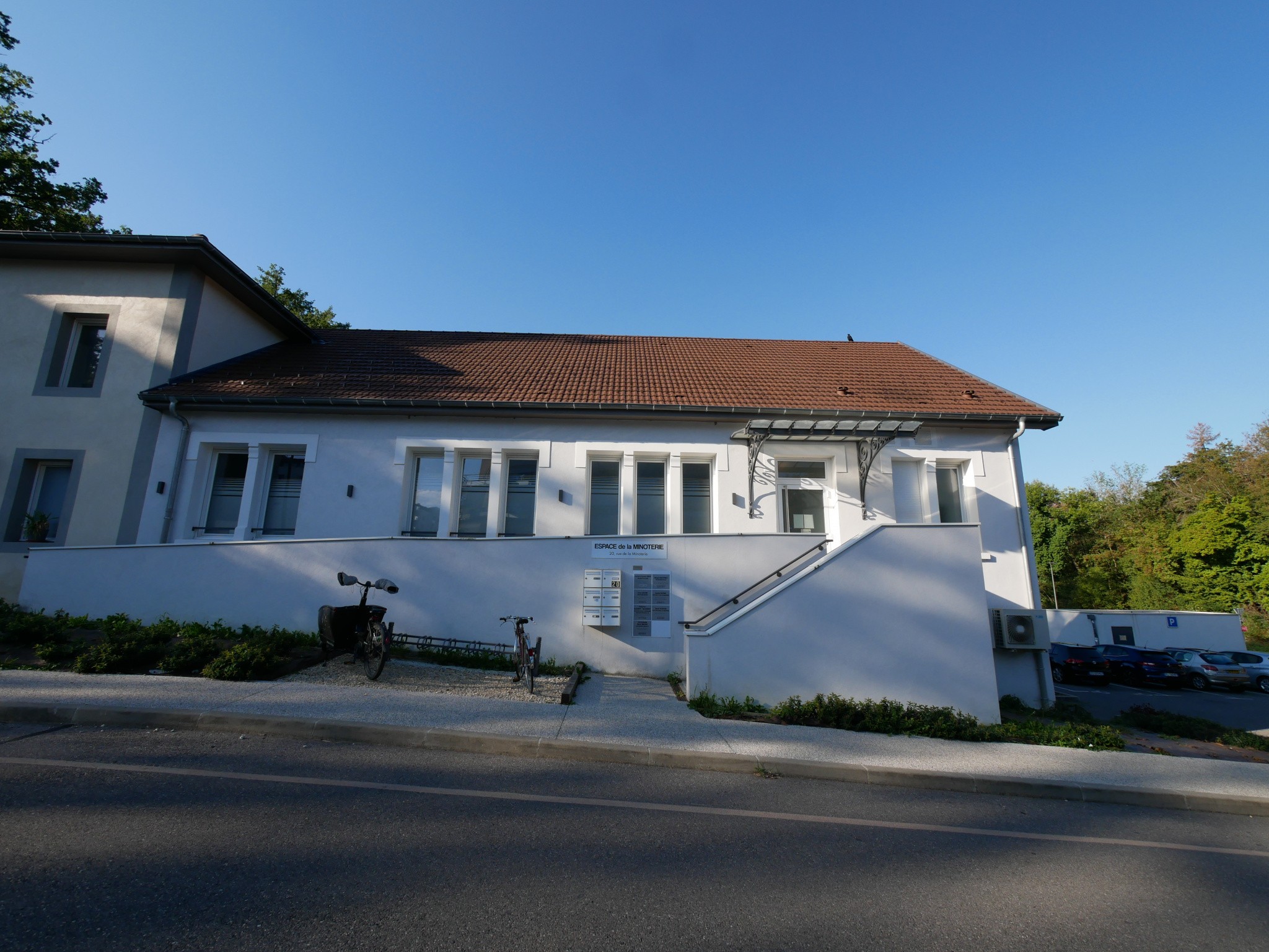 Location Bureau / Commerce à Annecy-le-Vieux 0 pièce