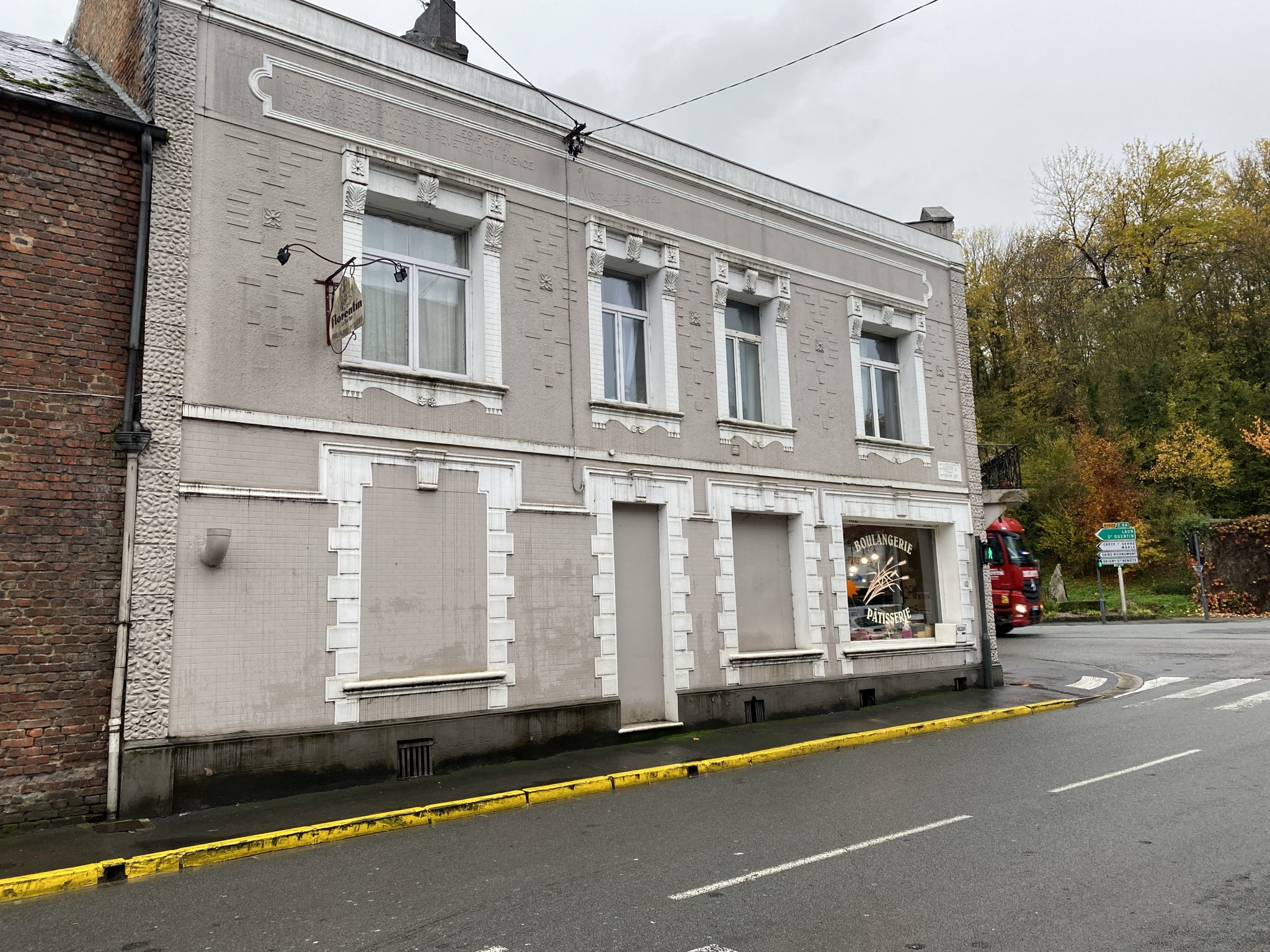 Vente Bureau / Commerce à Guise 0 pièce