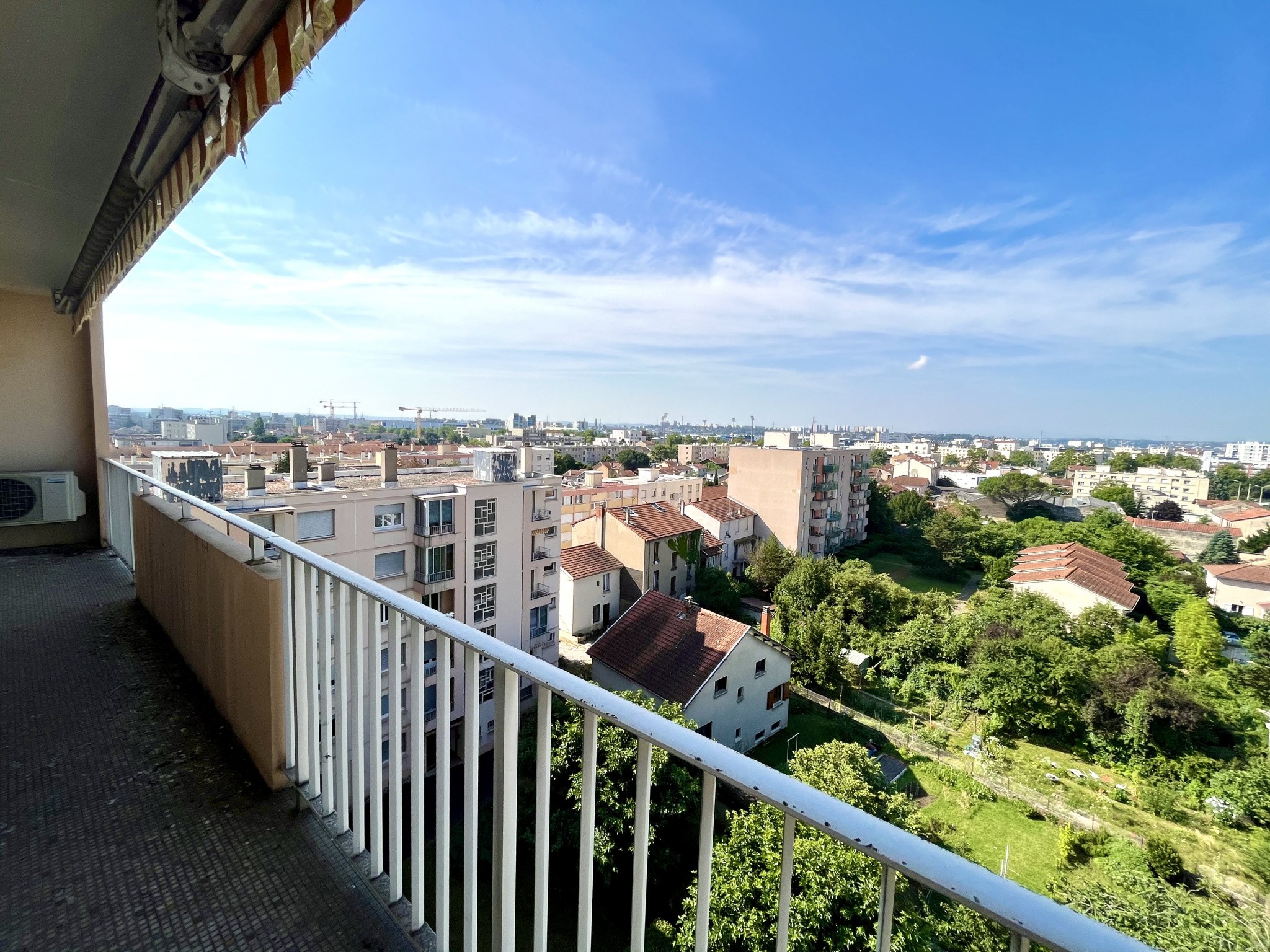 Vente Appartement à Lyon 8e arrondissement 4 pièces