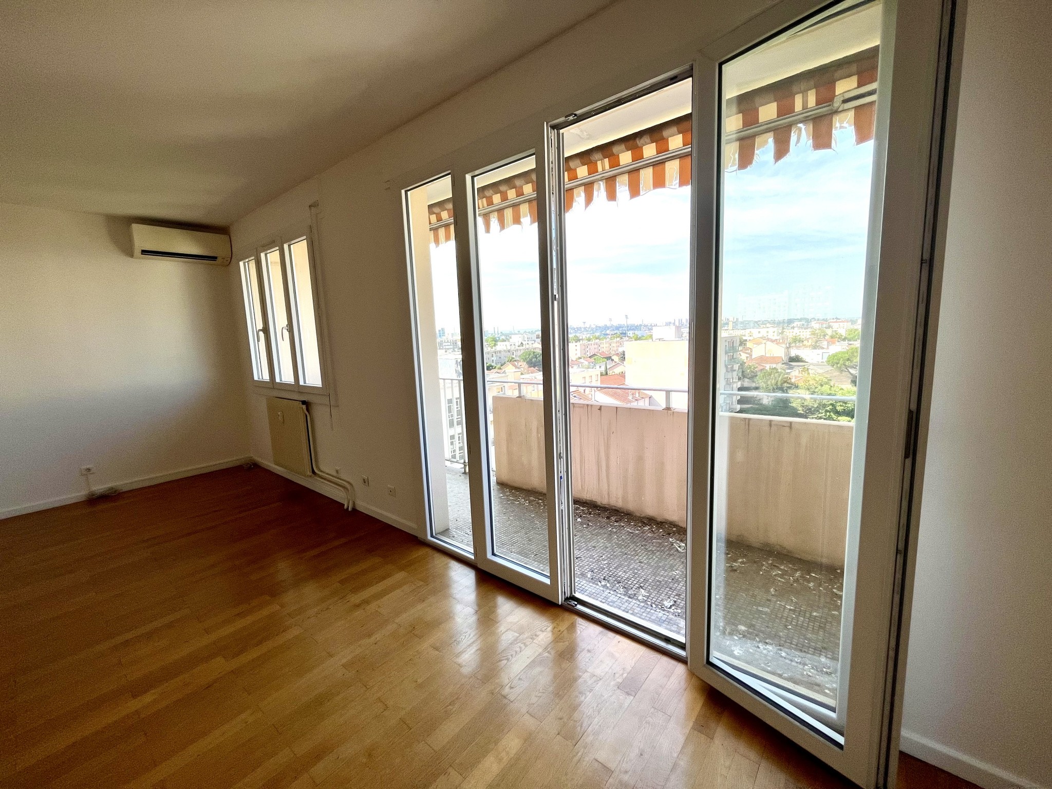 Vente Appartement à Lyon 8e arrondissement 4 pièces