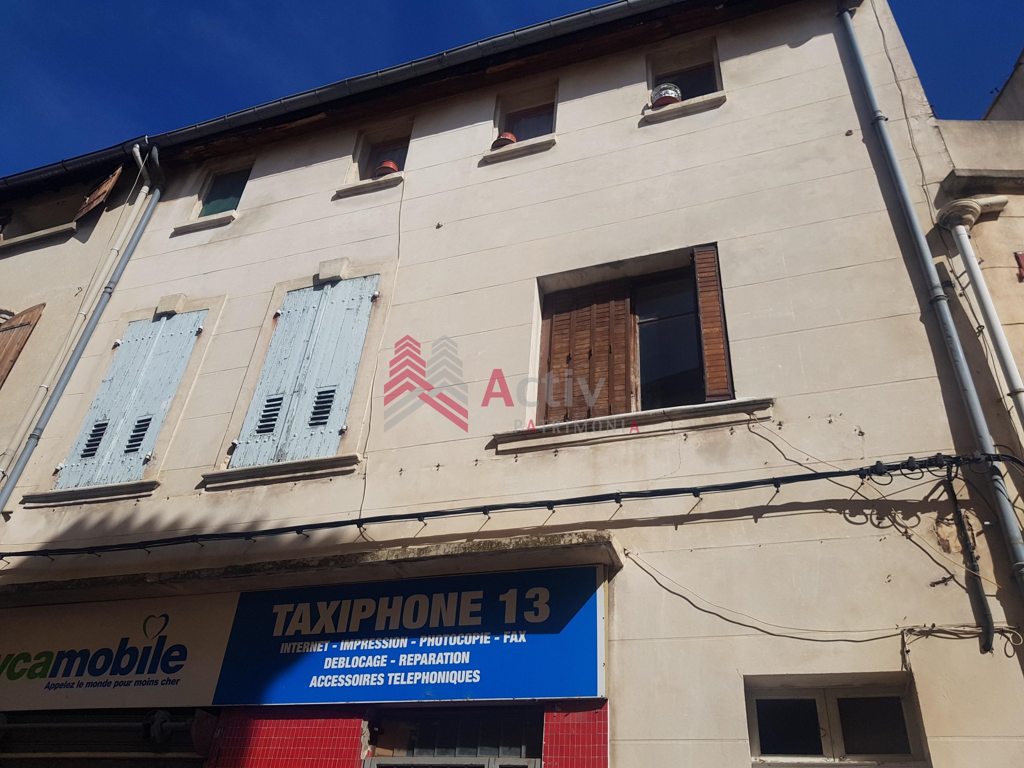 Vente Bureau / Commerce à Tarascon 13 pièces