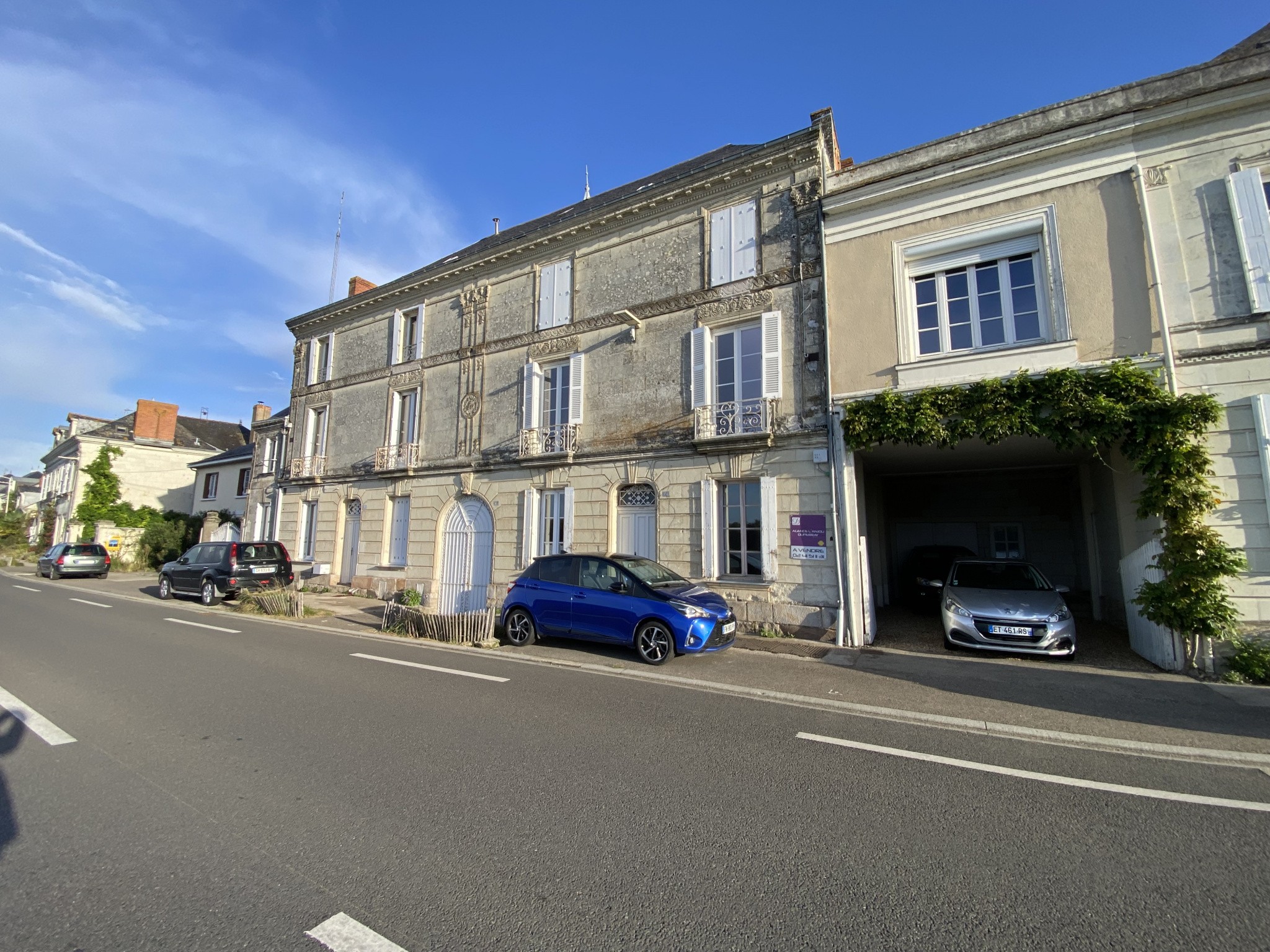 Vente Appartement à Saint-Mathurin-sur-Loire 9 pièces