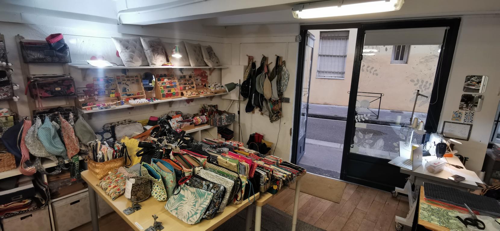 Vente Bureau / Commerce à Aix-en-Provence 0 pièce