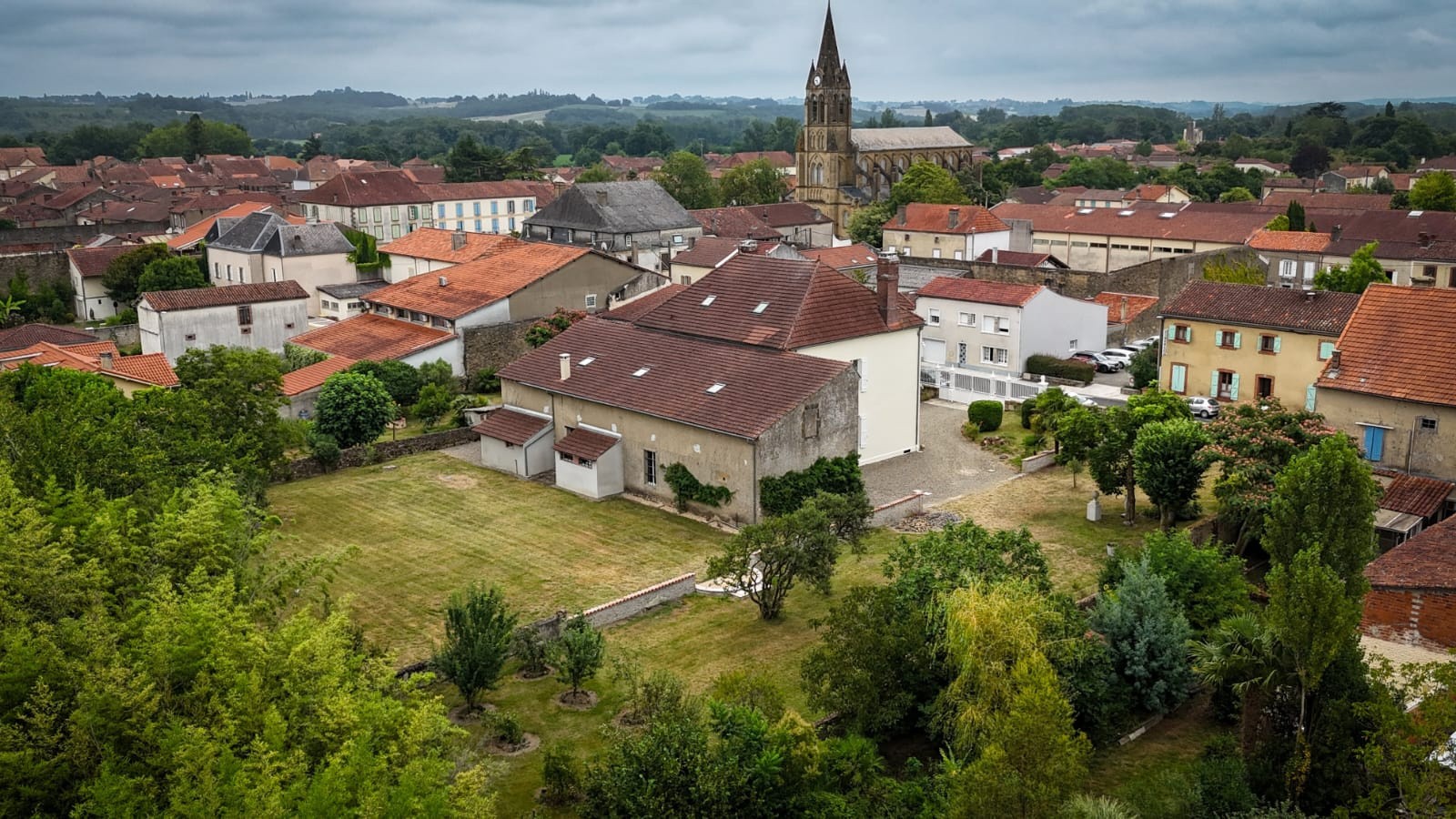 Vente Maison à Plaisance 10 pièces