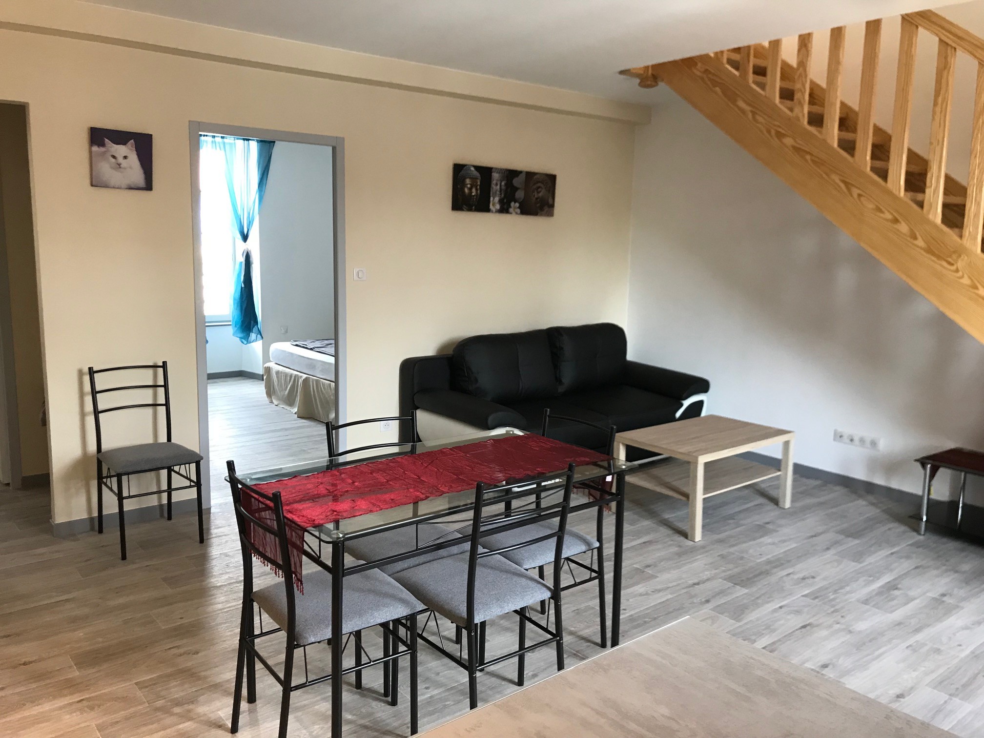 Vente Bureau / Commerce à Montignac 9 pièces