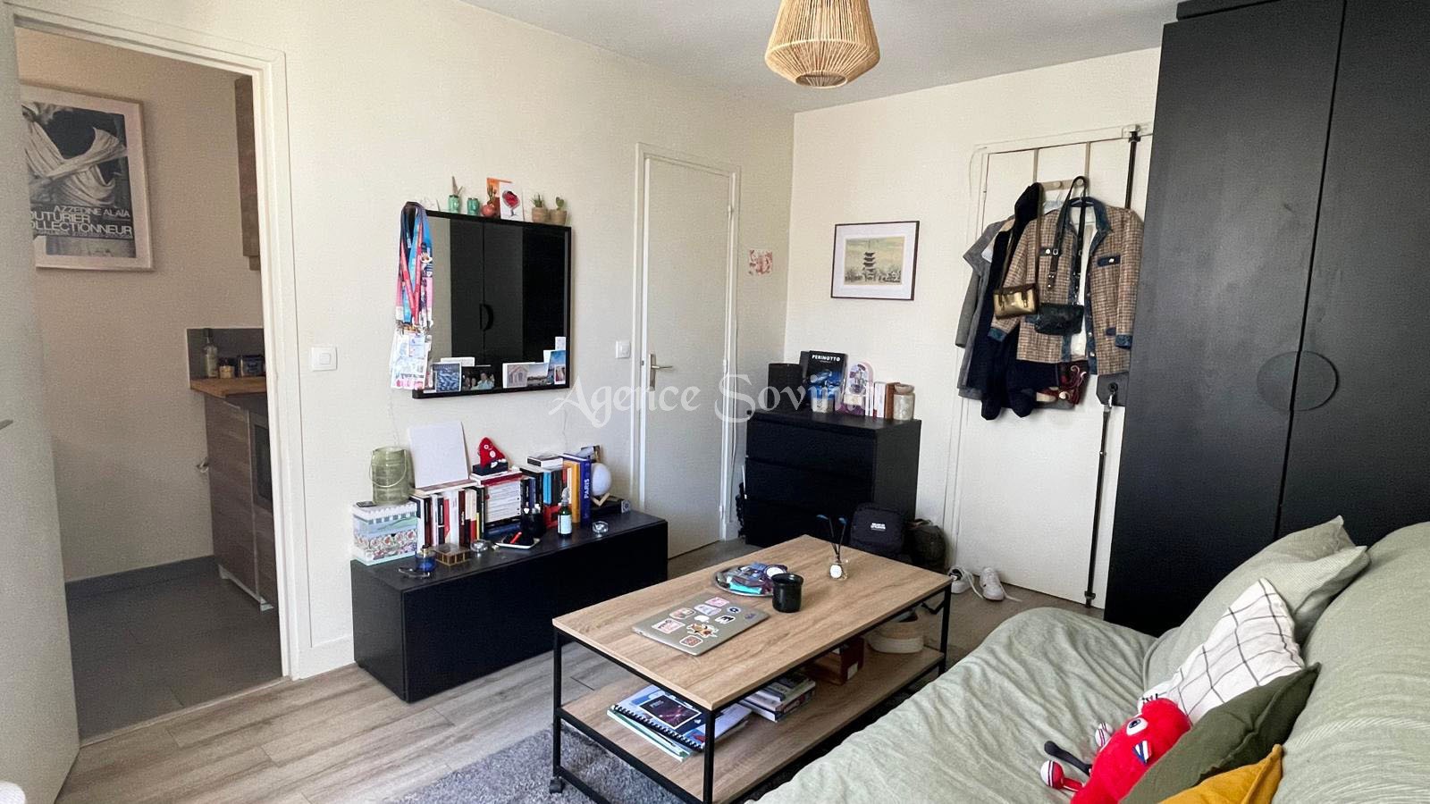 Vente Appartement à Paris Batignolles-Monceaux 17e arrondissement 1 pièce