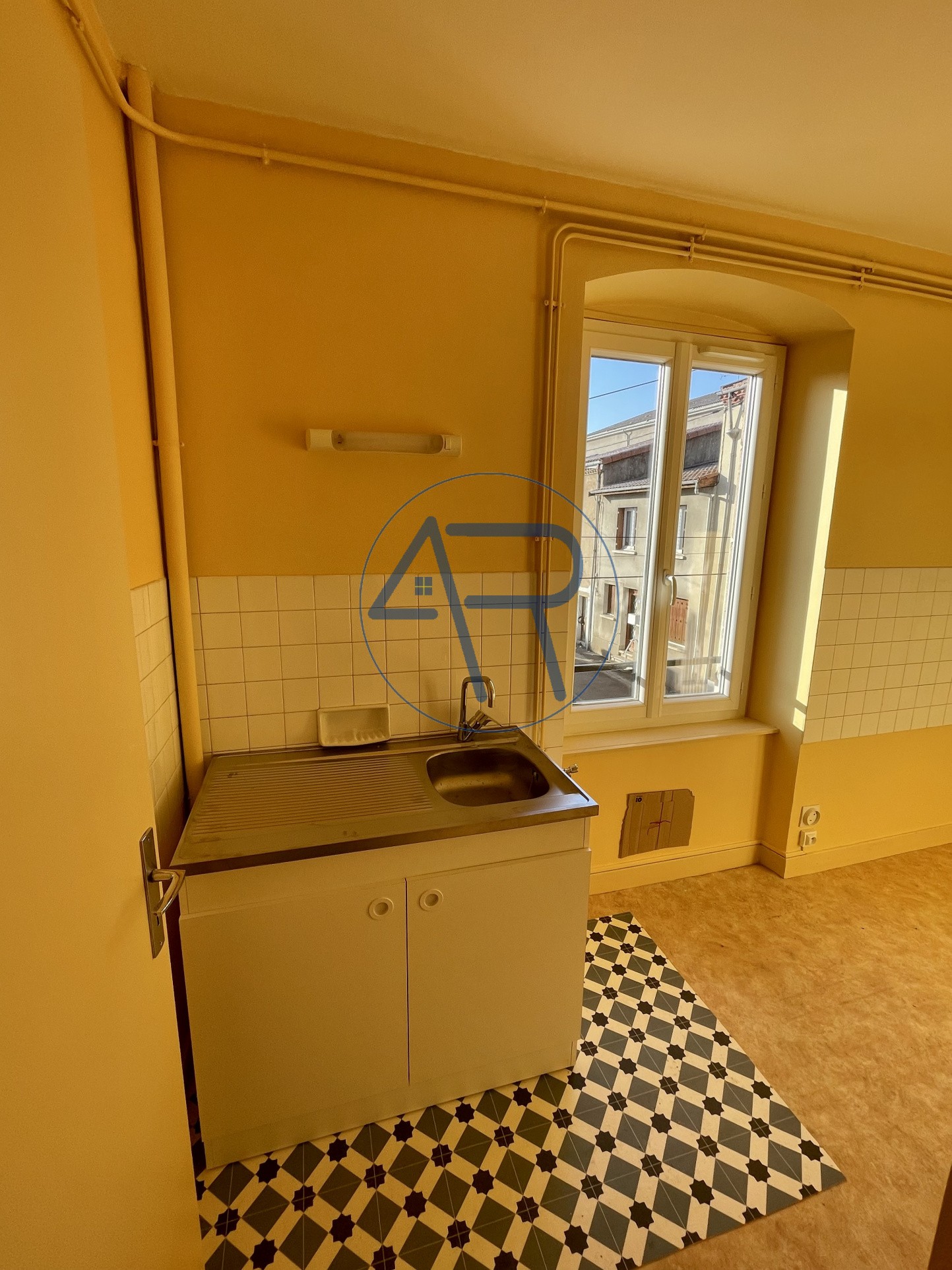 Location Appartement à Sainte-Florine 1 pièce