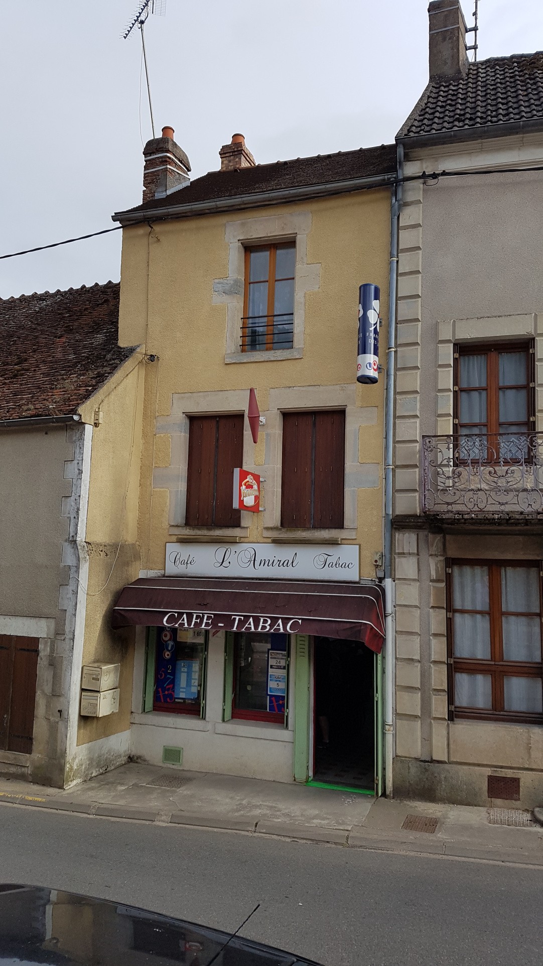 Vente Bureau / Commerce à Corvol-l'Orgueilleux 0 pièce