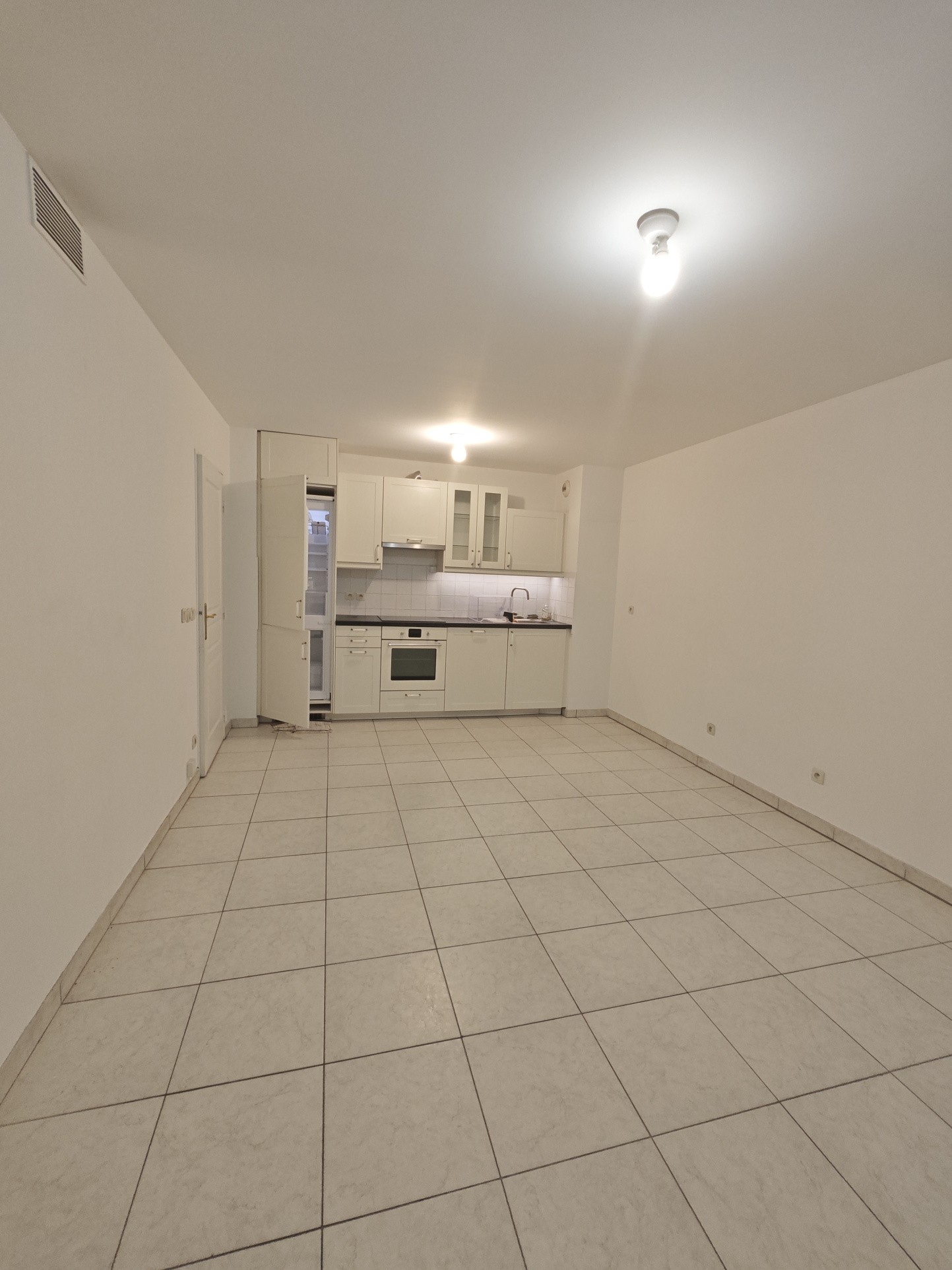 Location Appartement à Marseille 6e arrondissement 2 pièces