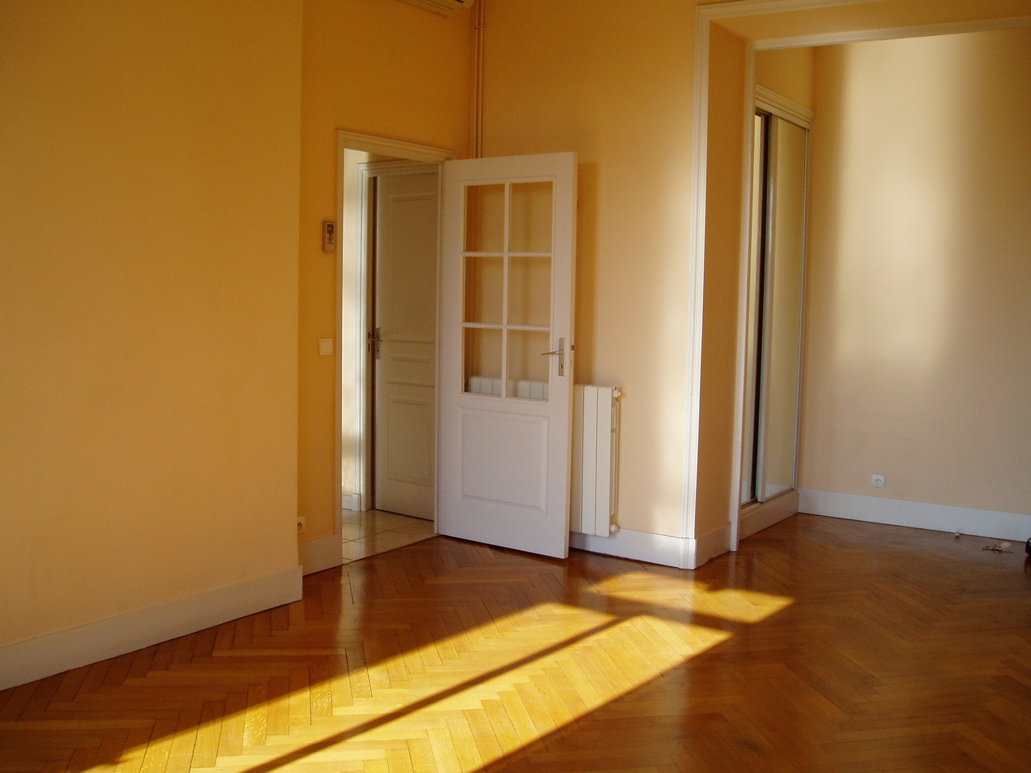 Location Appartement à Marseille 8e arrondissement 3 pièces