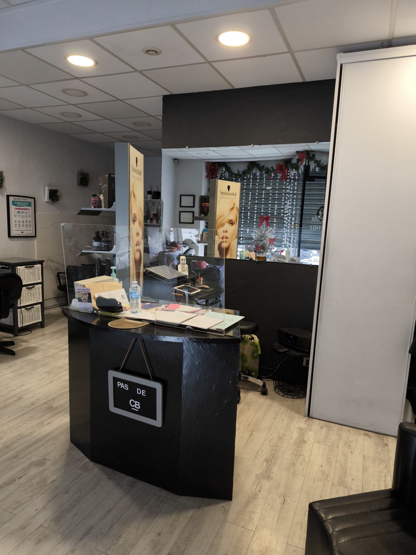 Vente Bureau / Commerce à Marseille 11e arrondissement 3 pièces