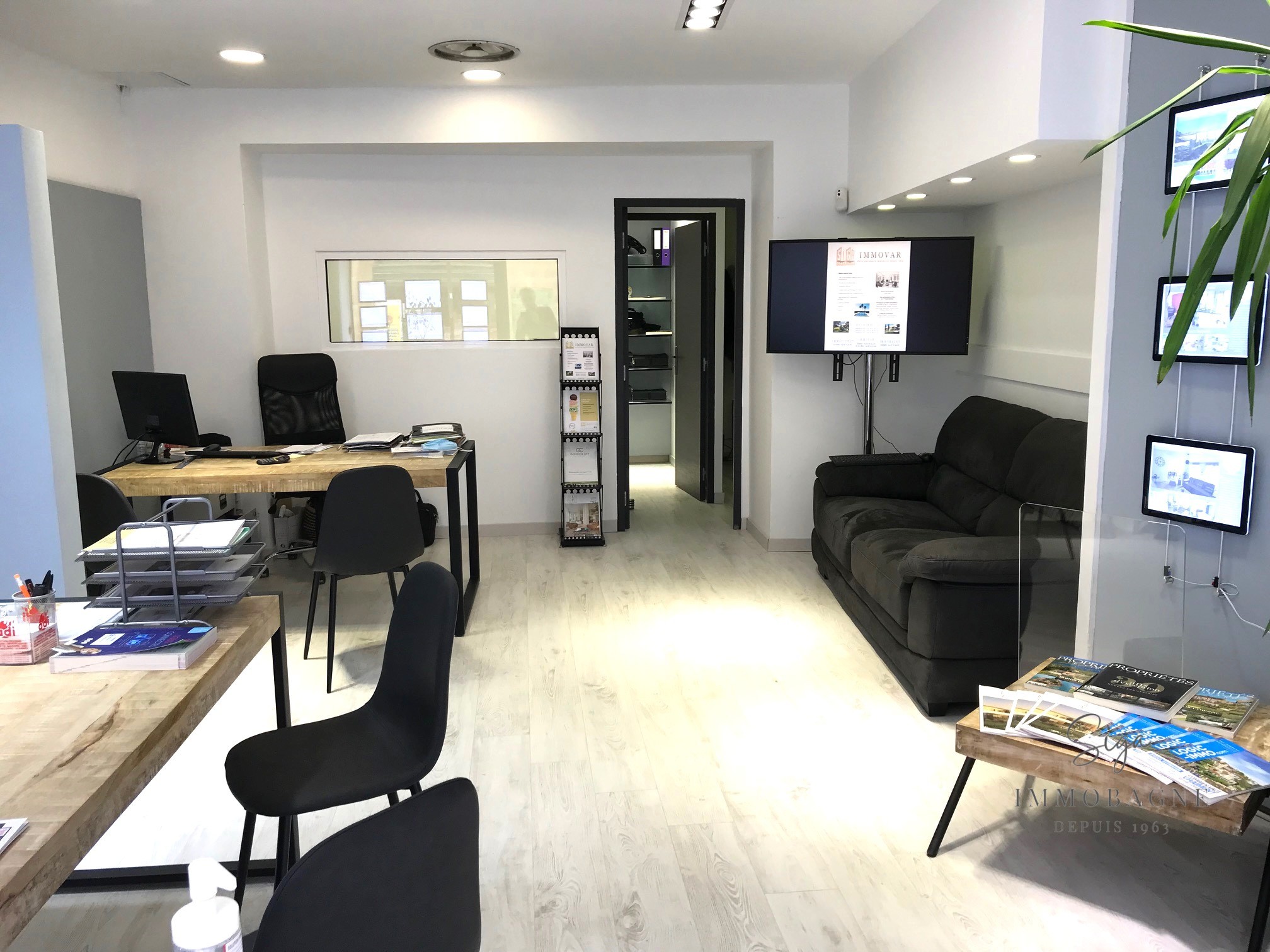 Location Bureau / Commerce à Aubagne 0 pièce