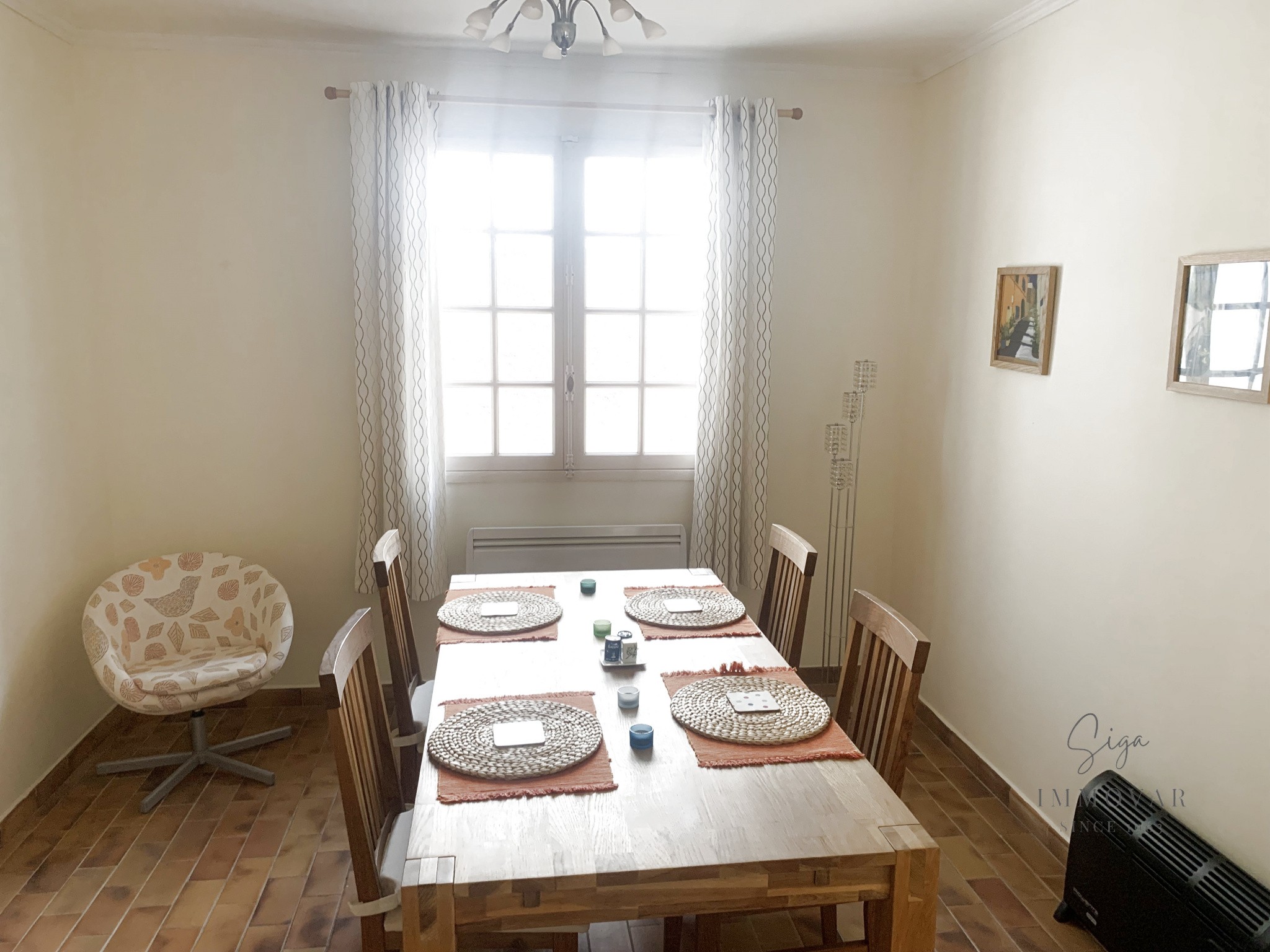 Vente Appartement à Saint-Cyr-sur-Mer 5 pièces