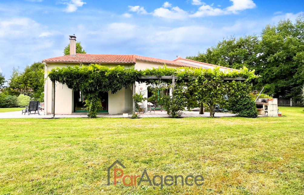 Vente Maison à Saint-Sulpice-de-Royan 6 pièces