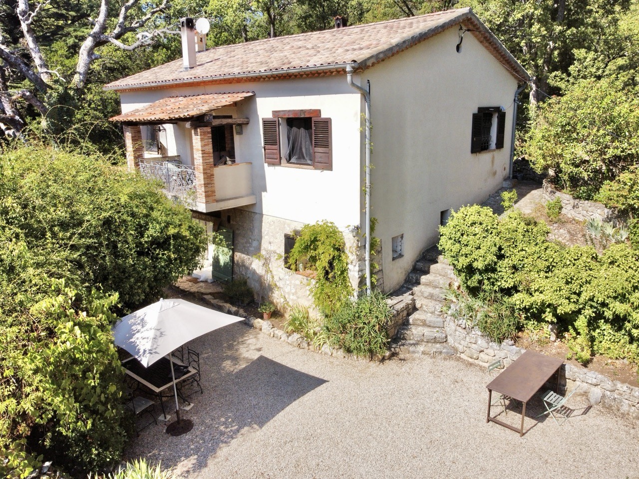 Vente Maison à Saint-Vallier-de-Thiey 5 pièces