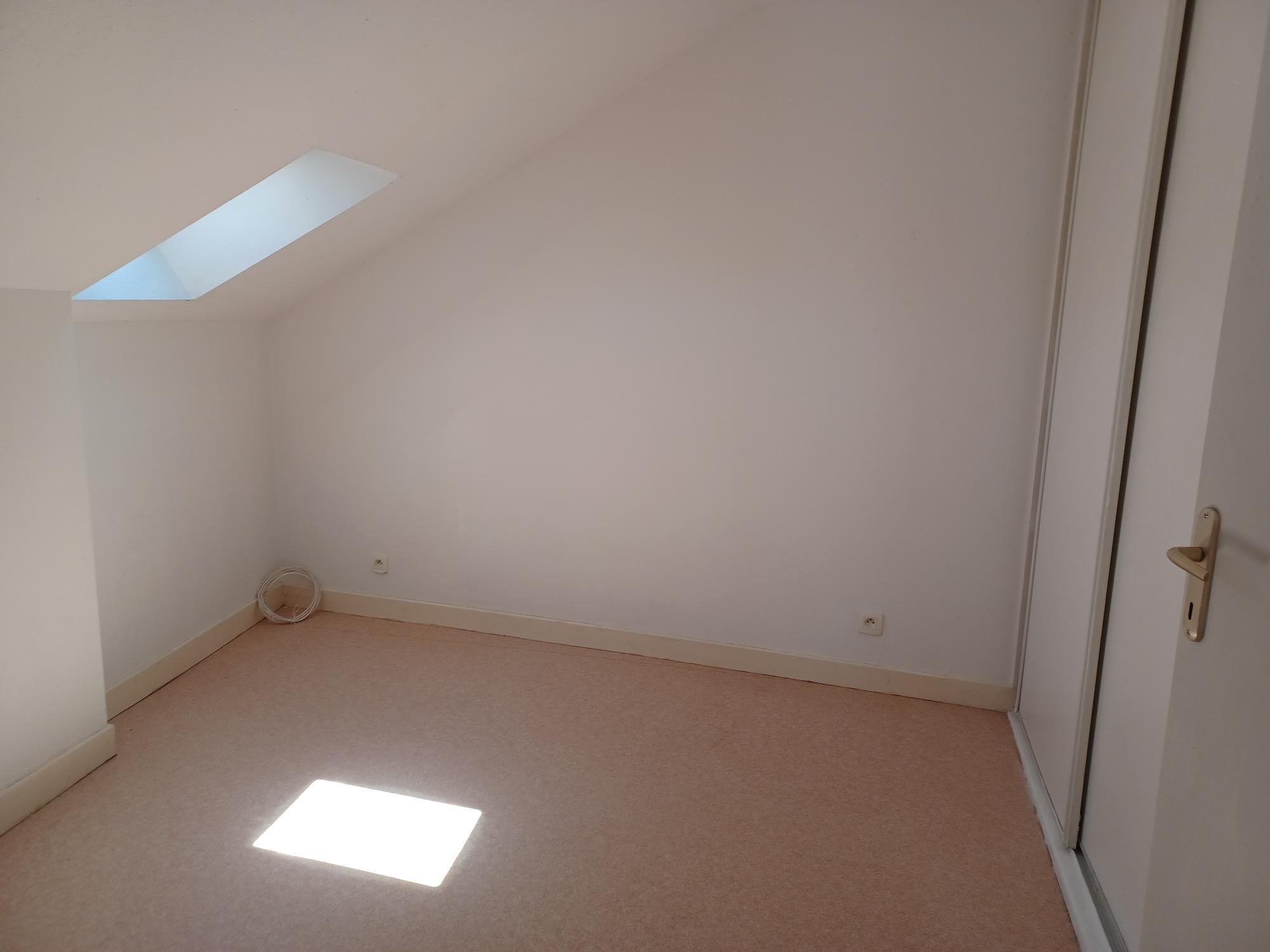 Location Appartement à Vic-sur-Cère 3 pièces