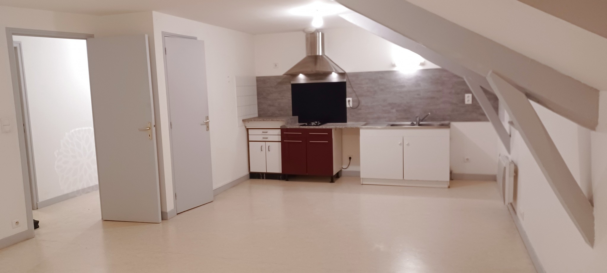 Location Appartement à Arpajon-sur-Cère 2 pièces