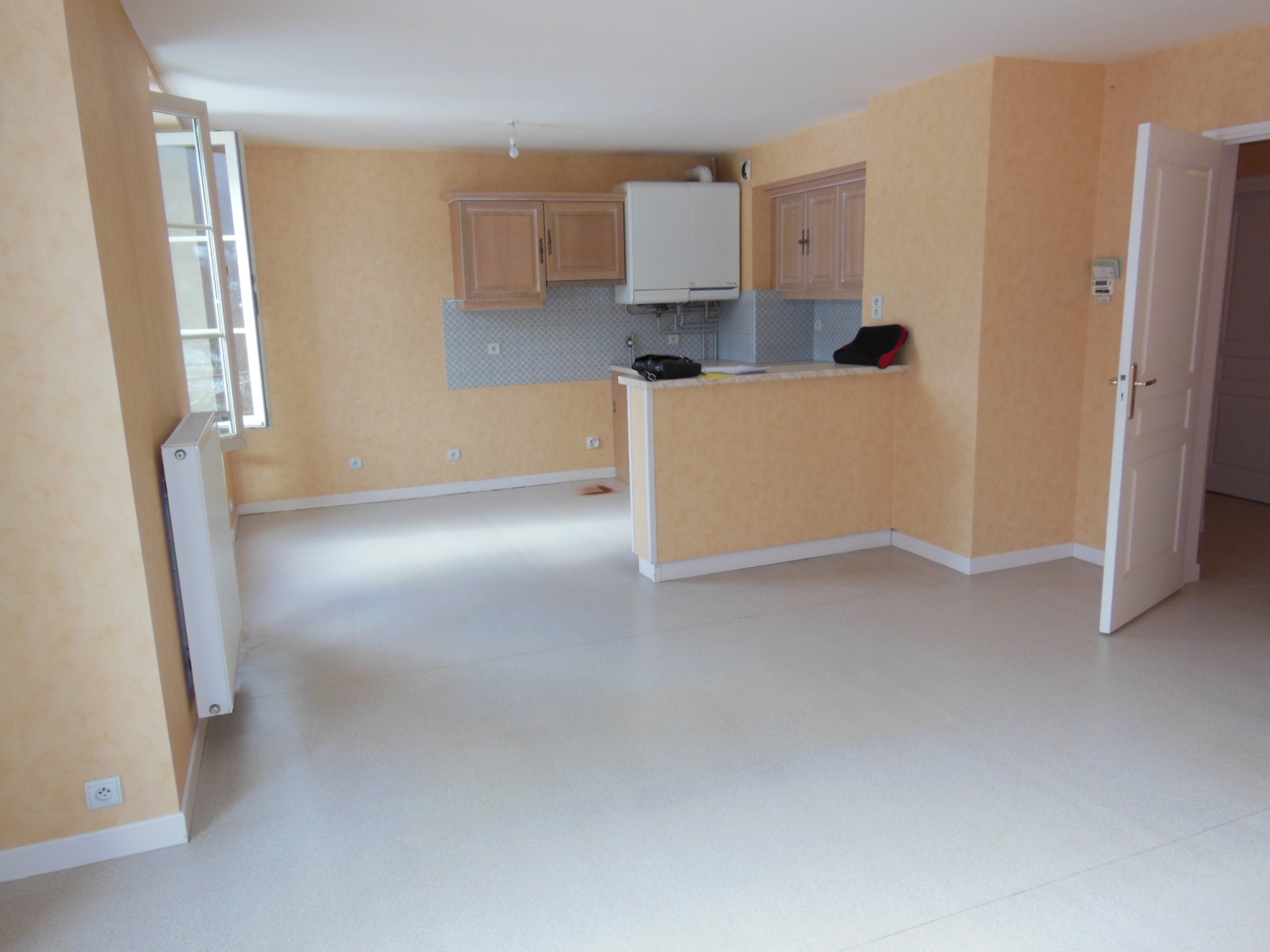 Location Appartement à Vic-sur-Cère 3 pièces