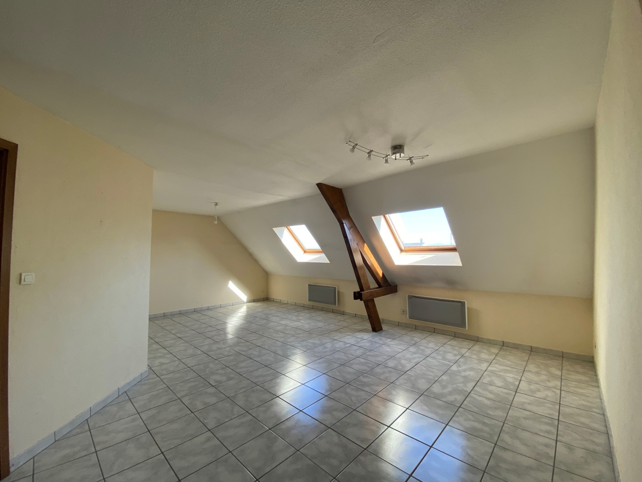 Location Appartement à Village-Neuf 2 pièces