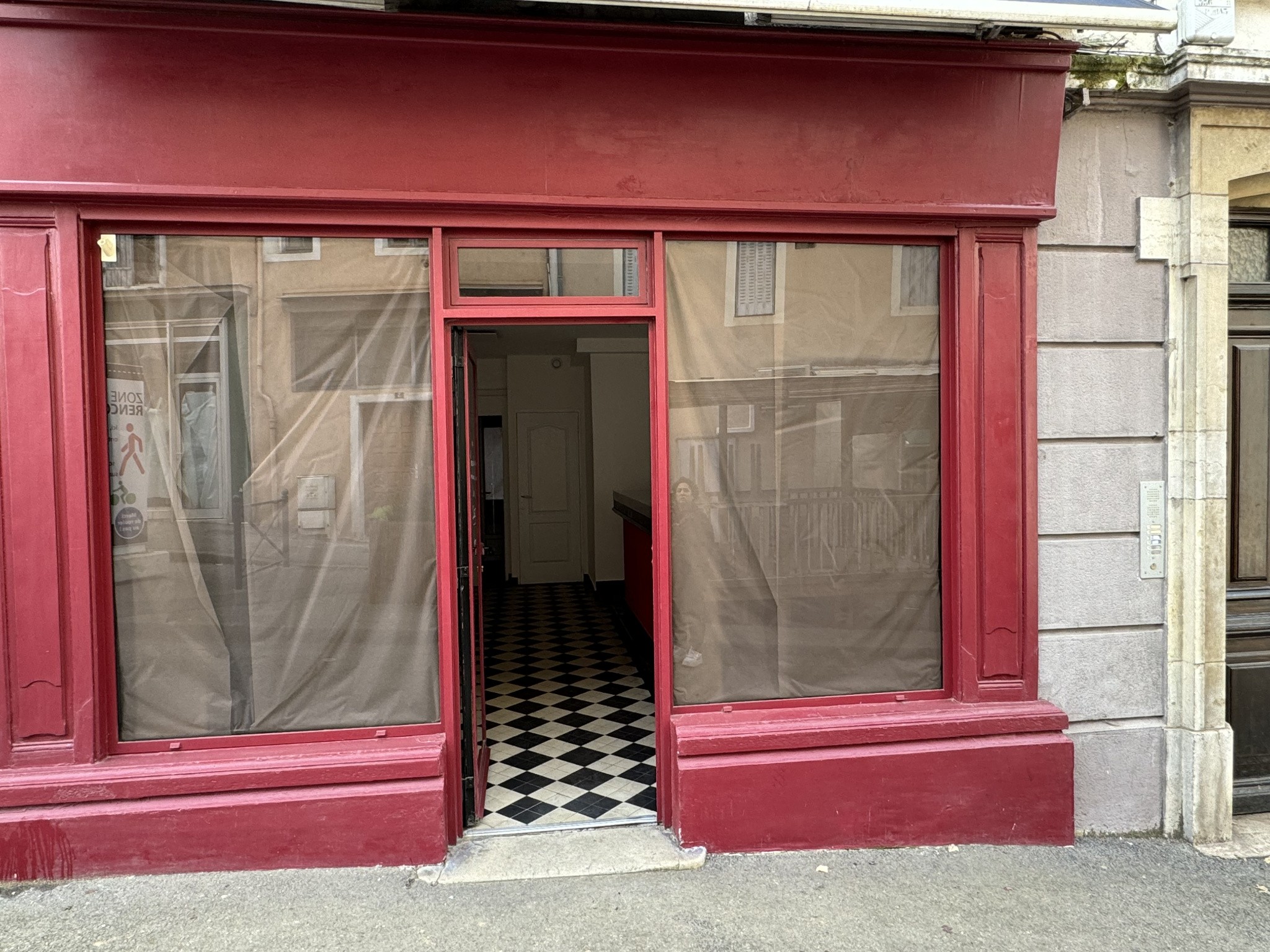 Location Bureau / Commerce à Annonay 0 pièce