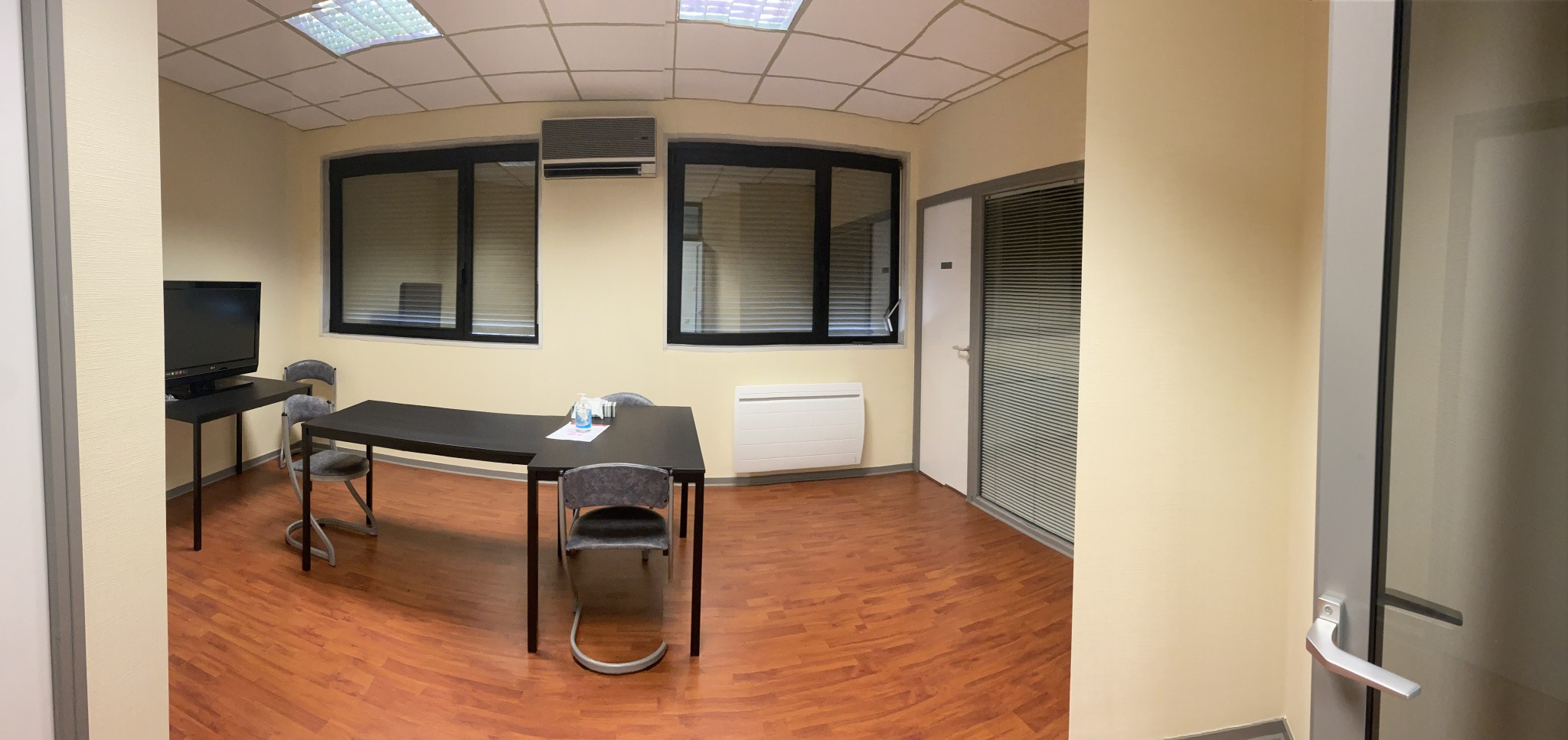 Location Bureau / Commerce à Saint-Étienne 6 pièces