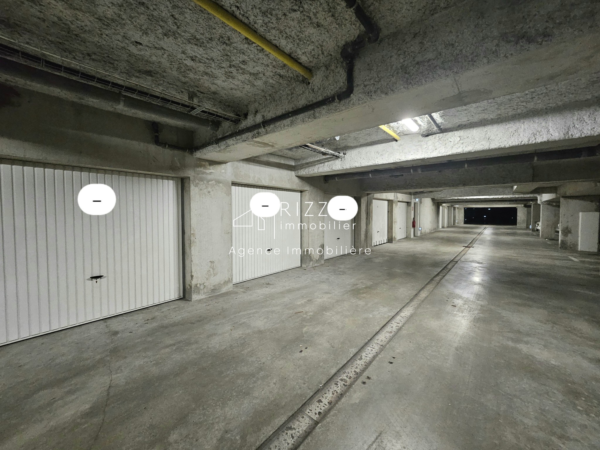 Vente Garage / Parking à Étrembières 0 pièce