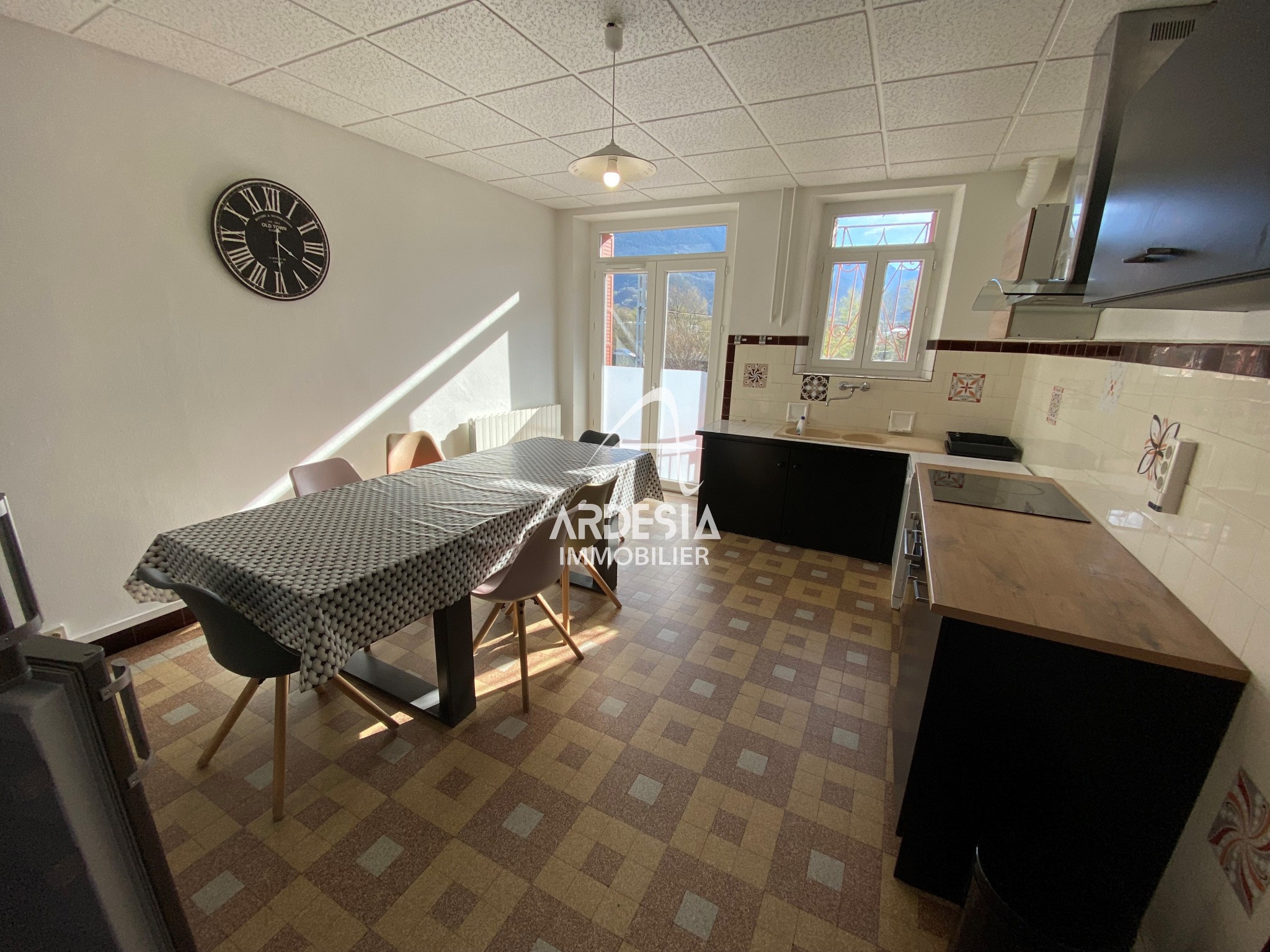 Vente Appartement à Saint-Avre 5 pièces