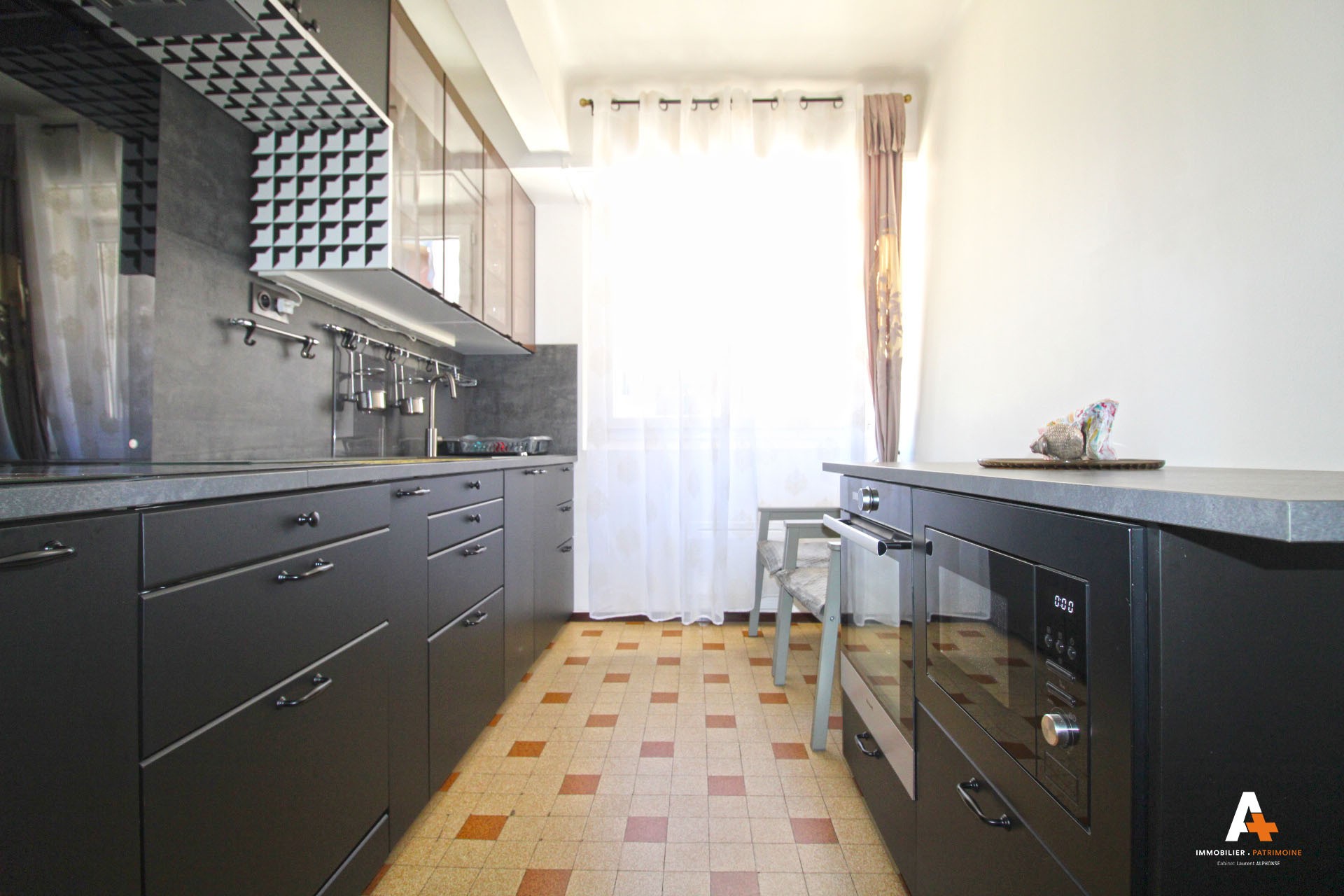 Location Appartement à Marseille 8e arrondissement 3 pièces