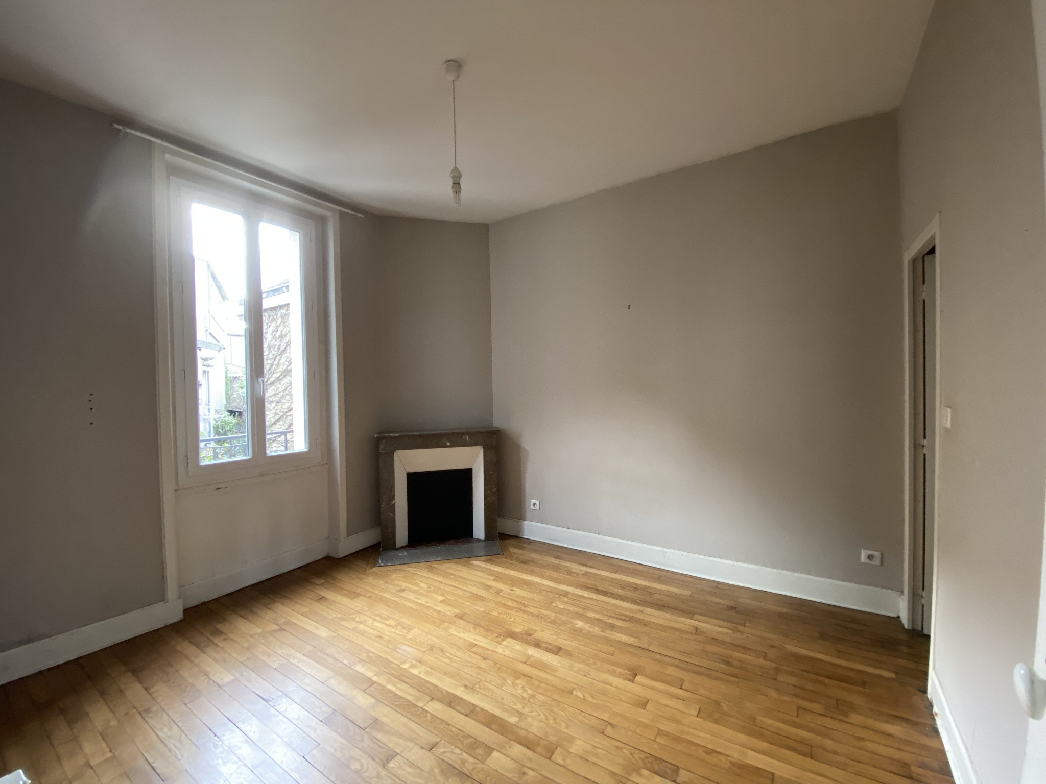 Location Appartement à Brive-la-Gaillarde 3 pièces