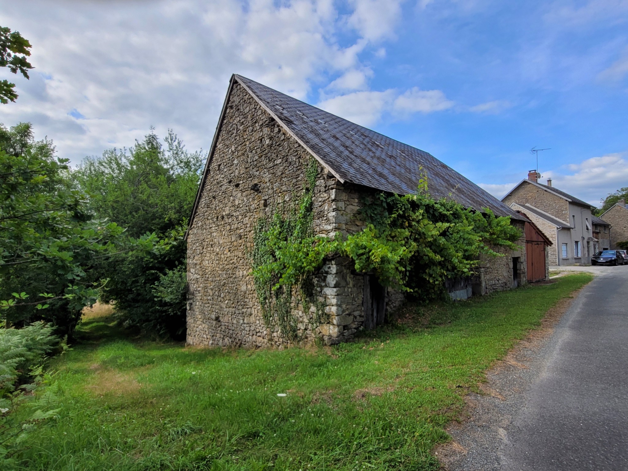 Vente Garage / Parking à Saint-Pierre-de-Fursac 1 pièce