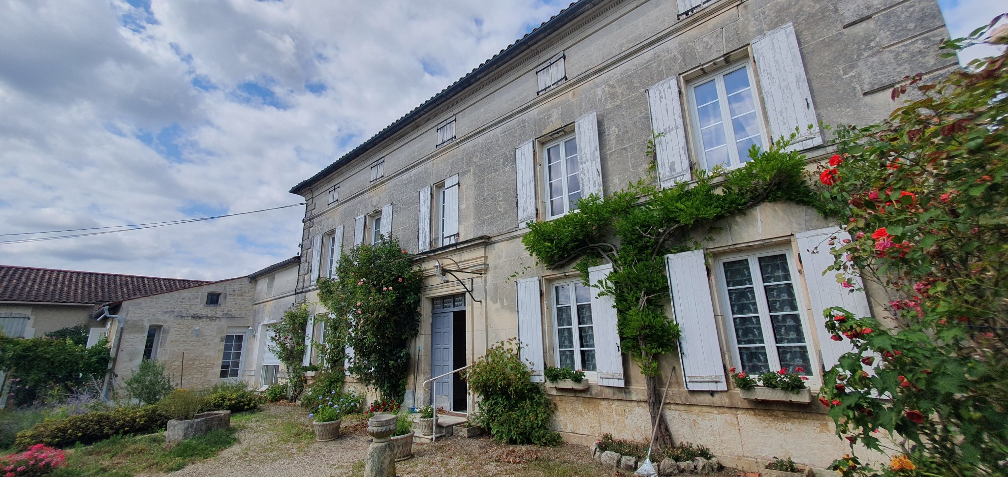 Vente Maison à Bassac 9 pièces