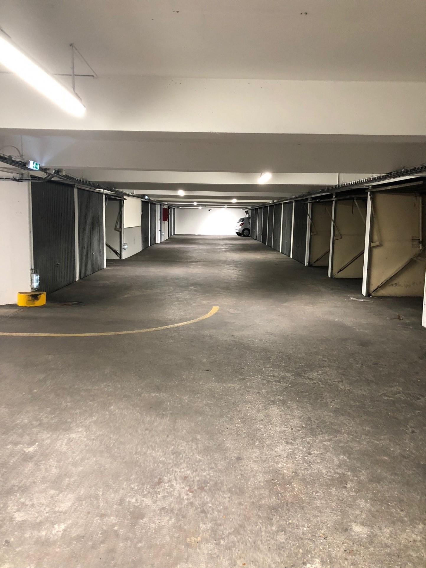 Location Garage / Parking à Paris Opéra 9e arrondissement 0 pièce