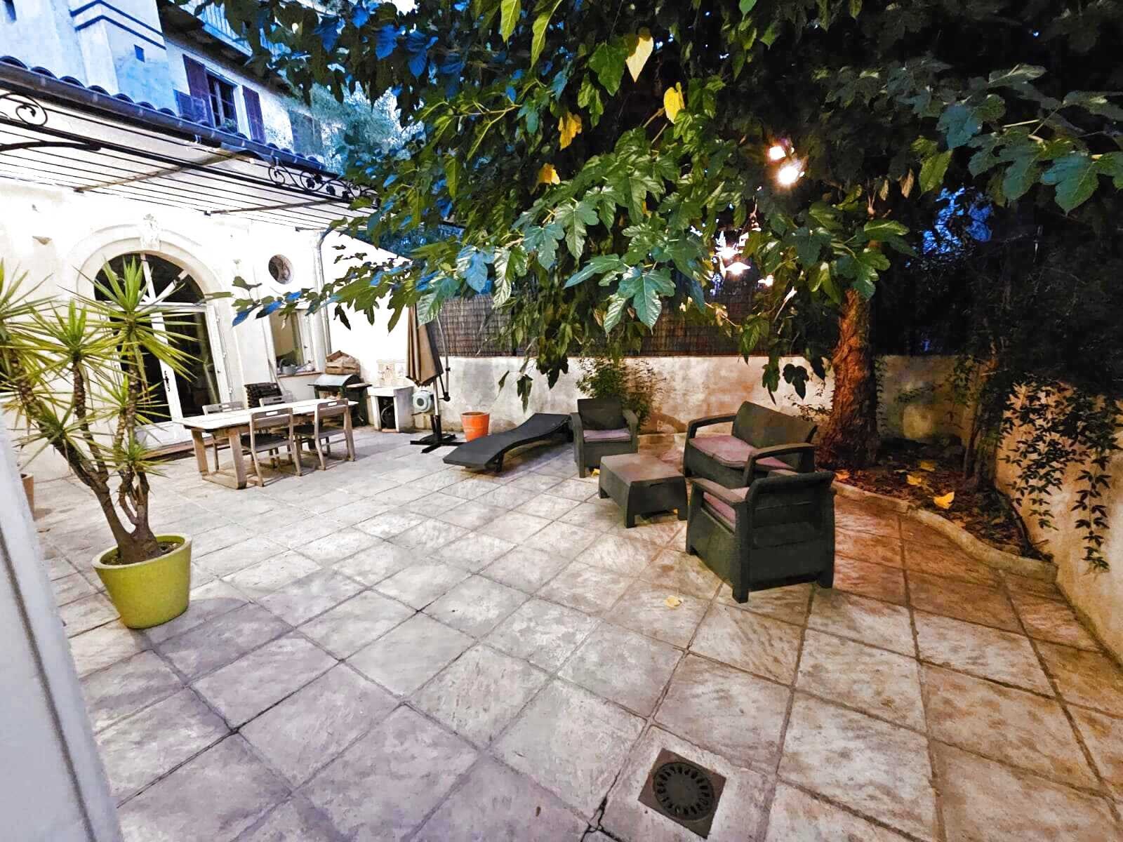 Vente Maison à Marseille 6e arrondissement 6 pièces