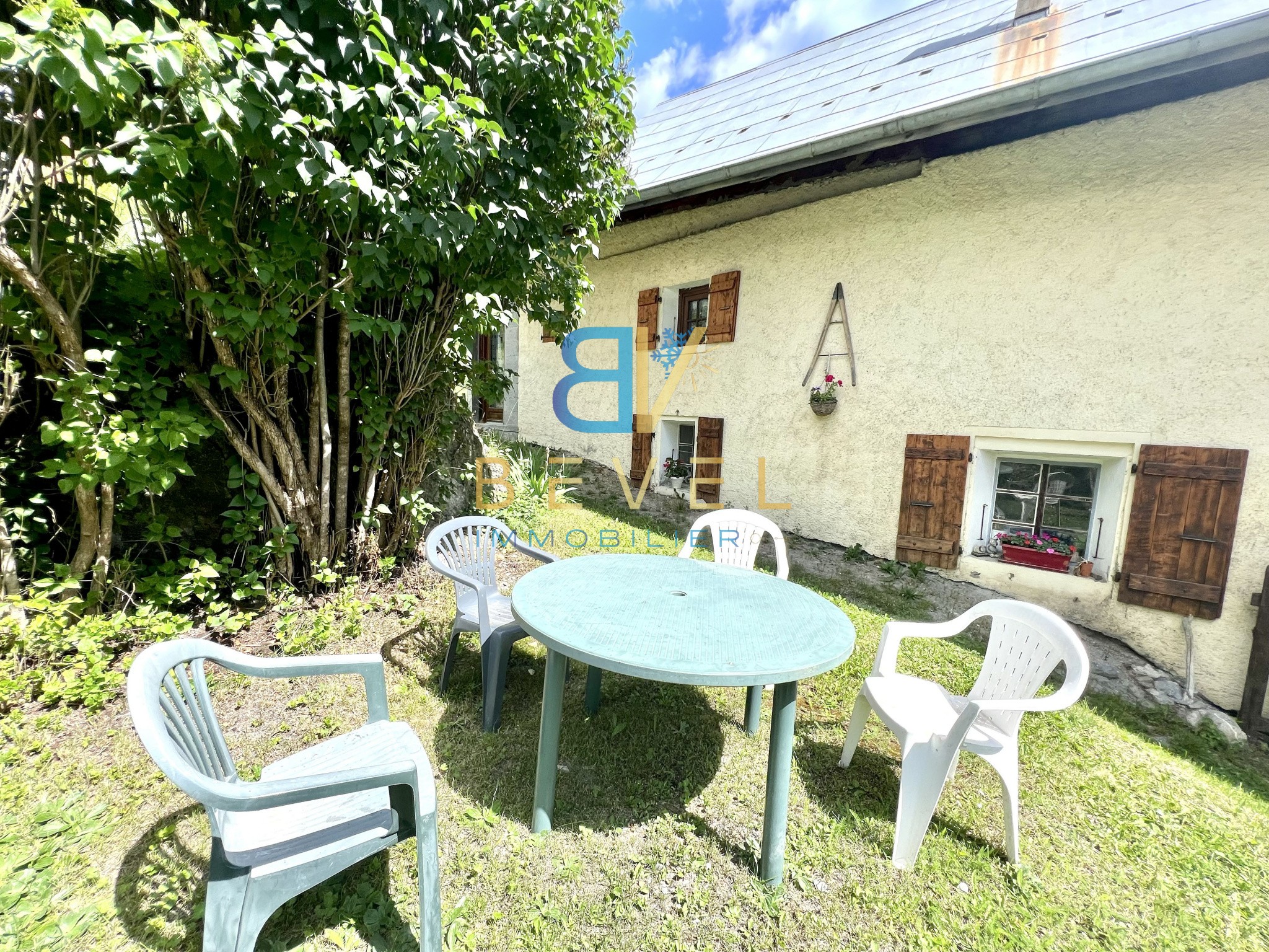 Vente Maison à Saint-Jean-d'Arves 6 pièces