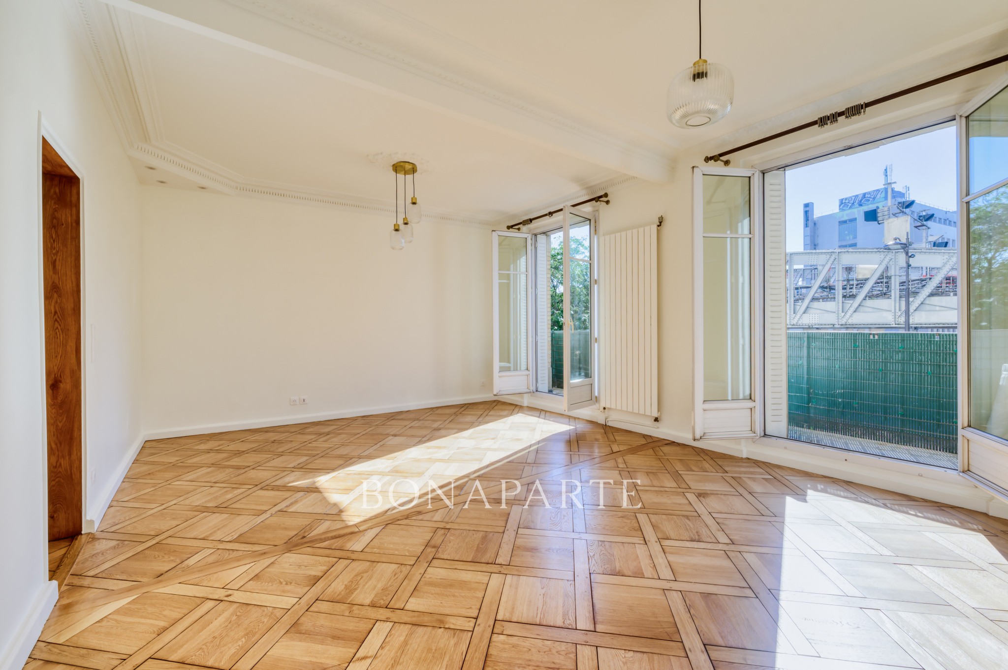 Vente Appartement à Paris Butte-Montmartre 18e arrondissement 3 pièces