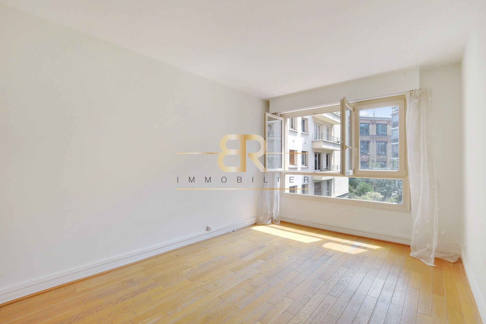 Vente Appartement à Paris Vaugirard 15e arrondissement 3 pièces