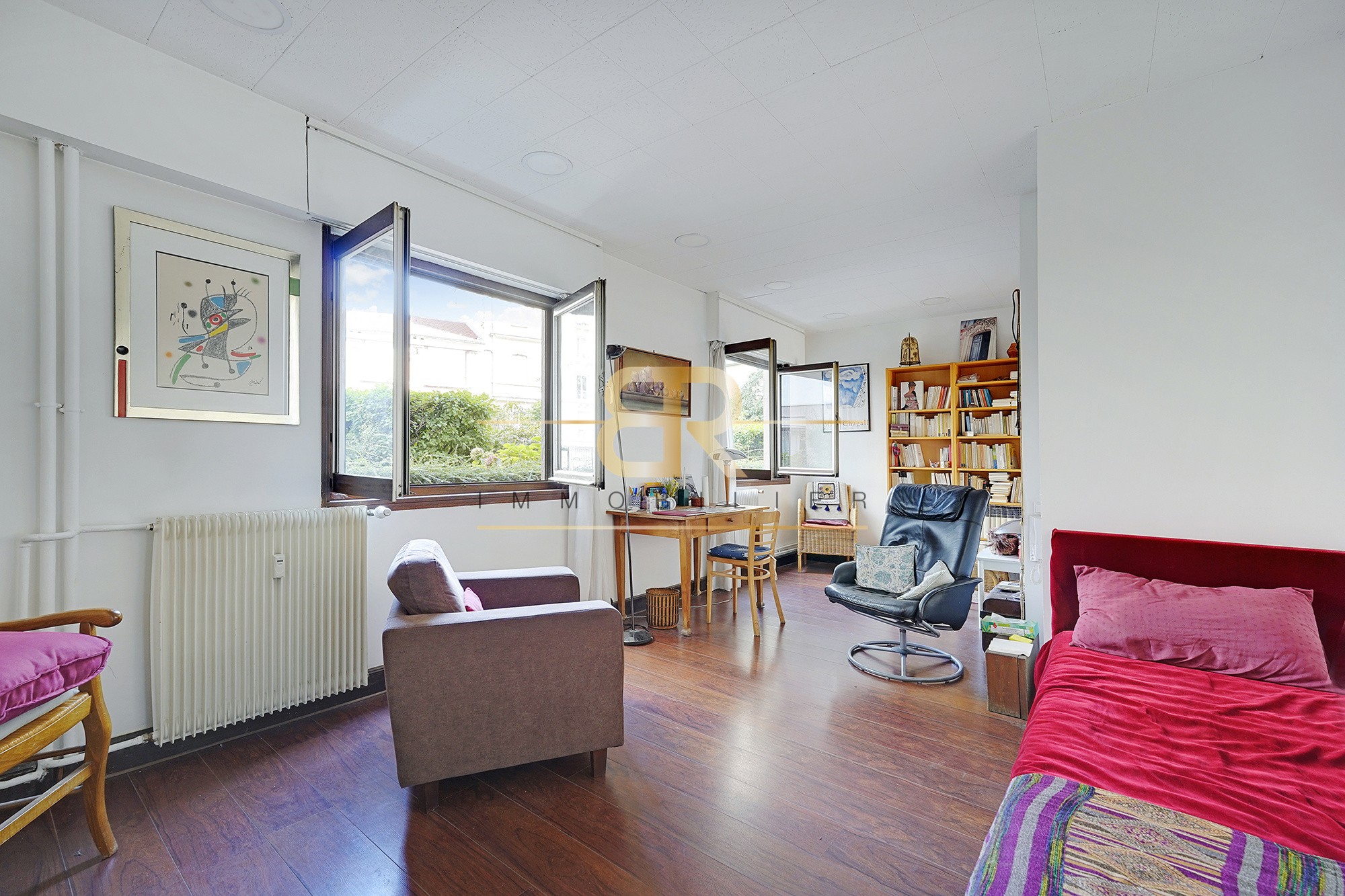 Vente Appartement à Paris Buttes-Chaumont 19e arrondissement 4 pièces