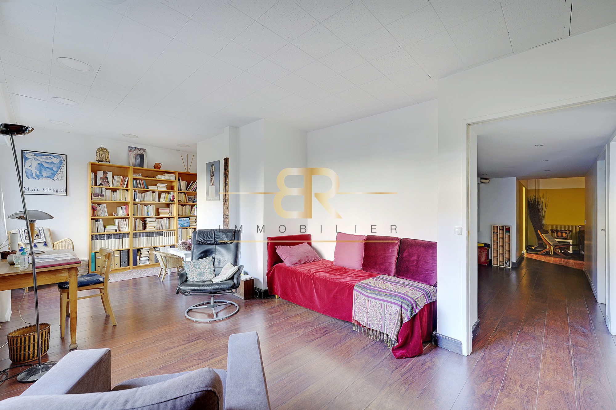 Vente Appartement à Paris Buttes-Chaumont 19e arrondissement 4 pièces