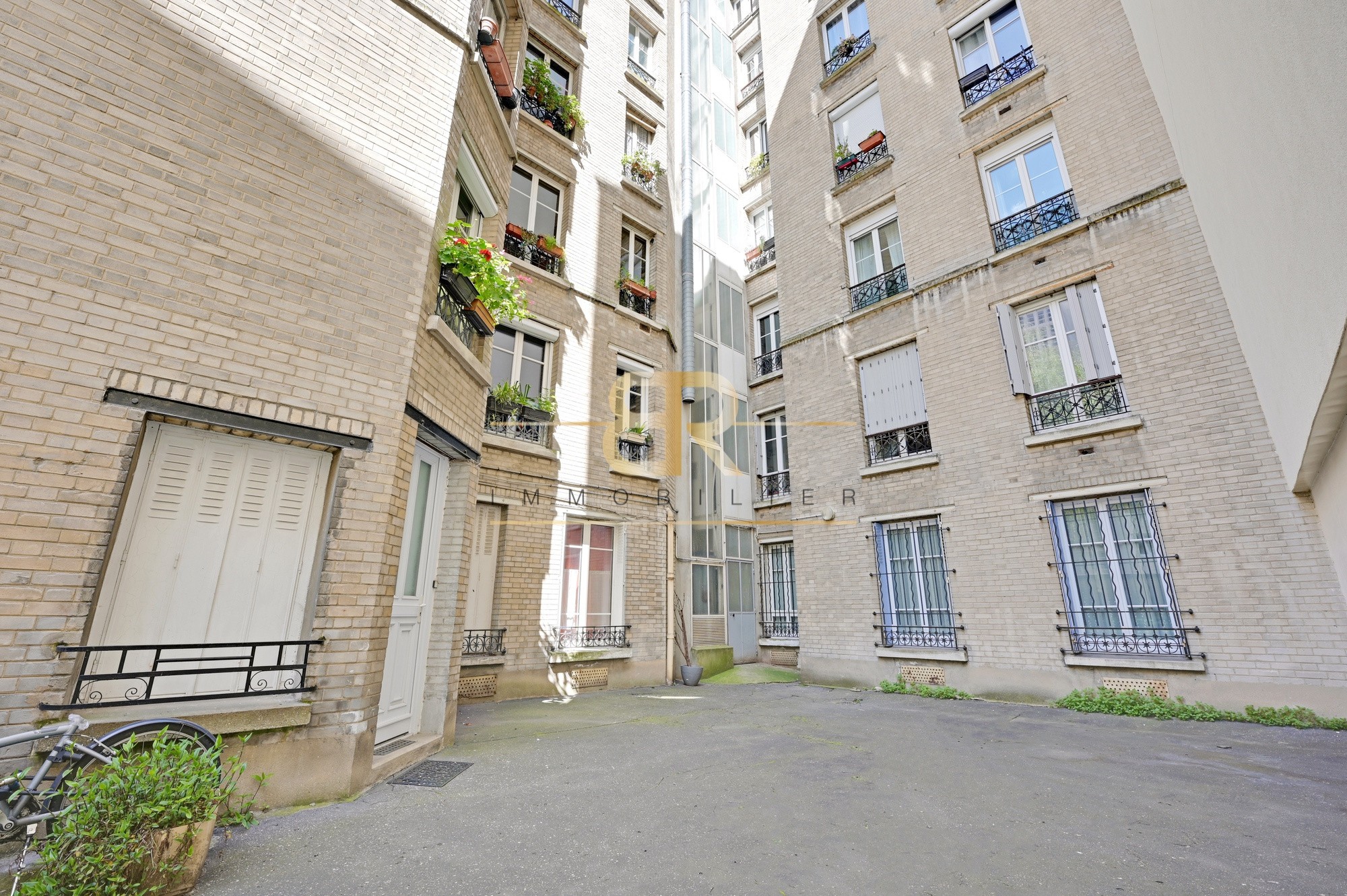 Vente Appartement à Paris Vaugirard 15e arrondissement 2 pièces