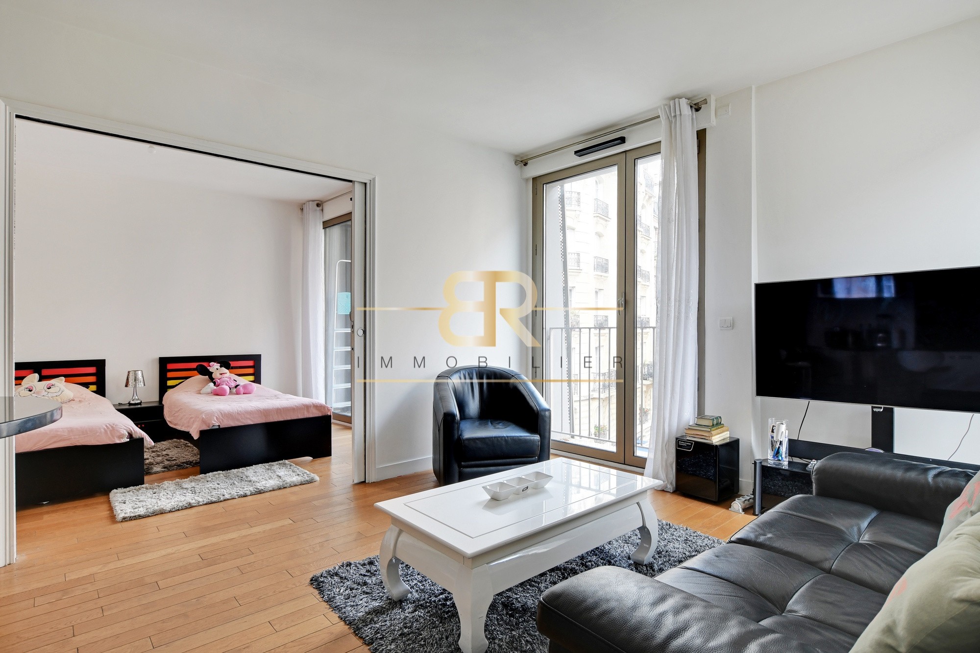 Vente Appartement à Paris Vaugirard 15e arrondissement 3 pièces