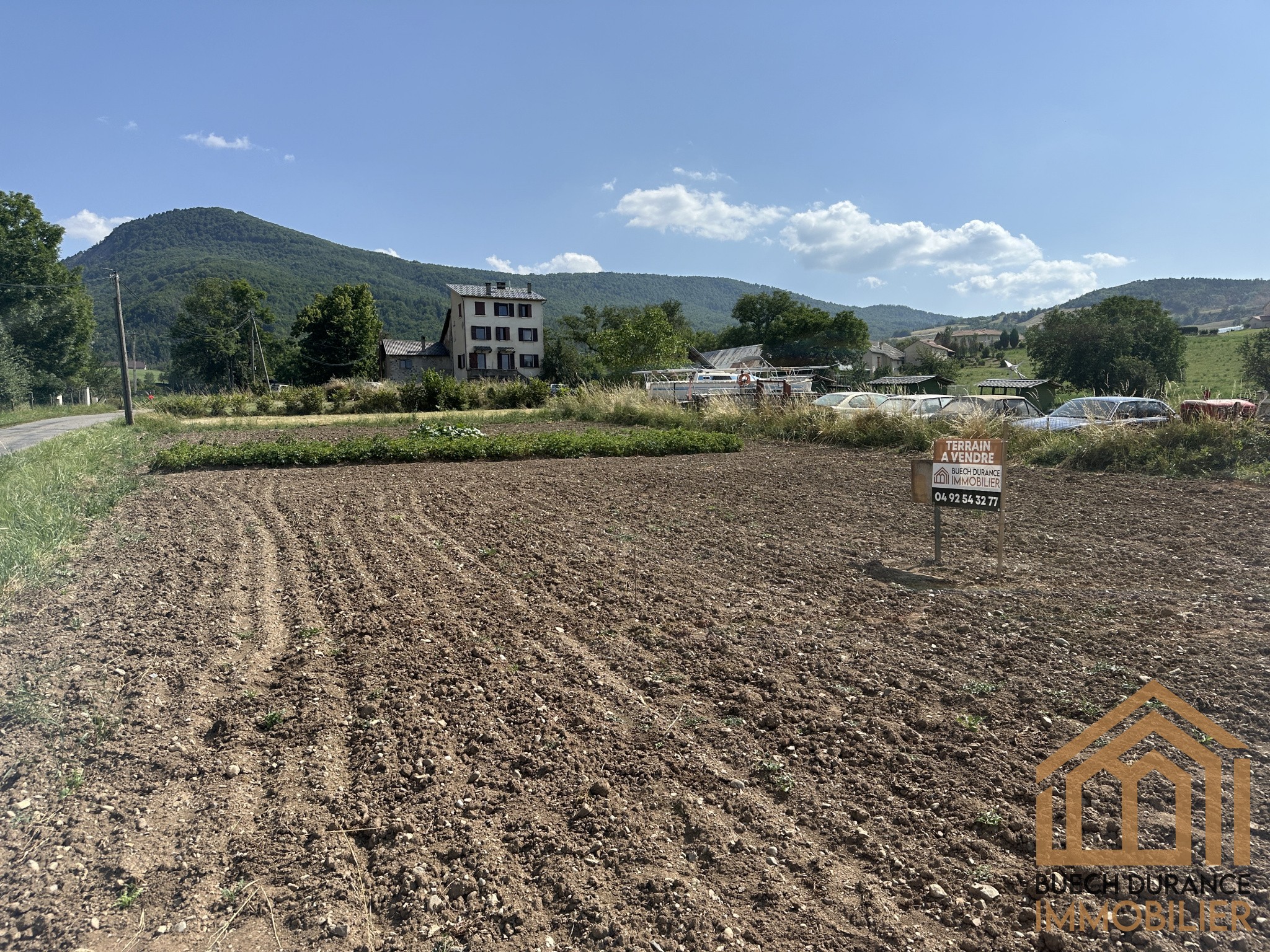 Vente Terrain à Bellaffaire 1 pièce