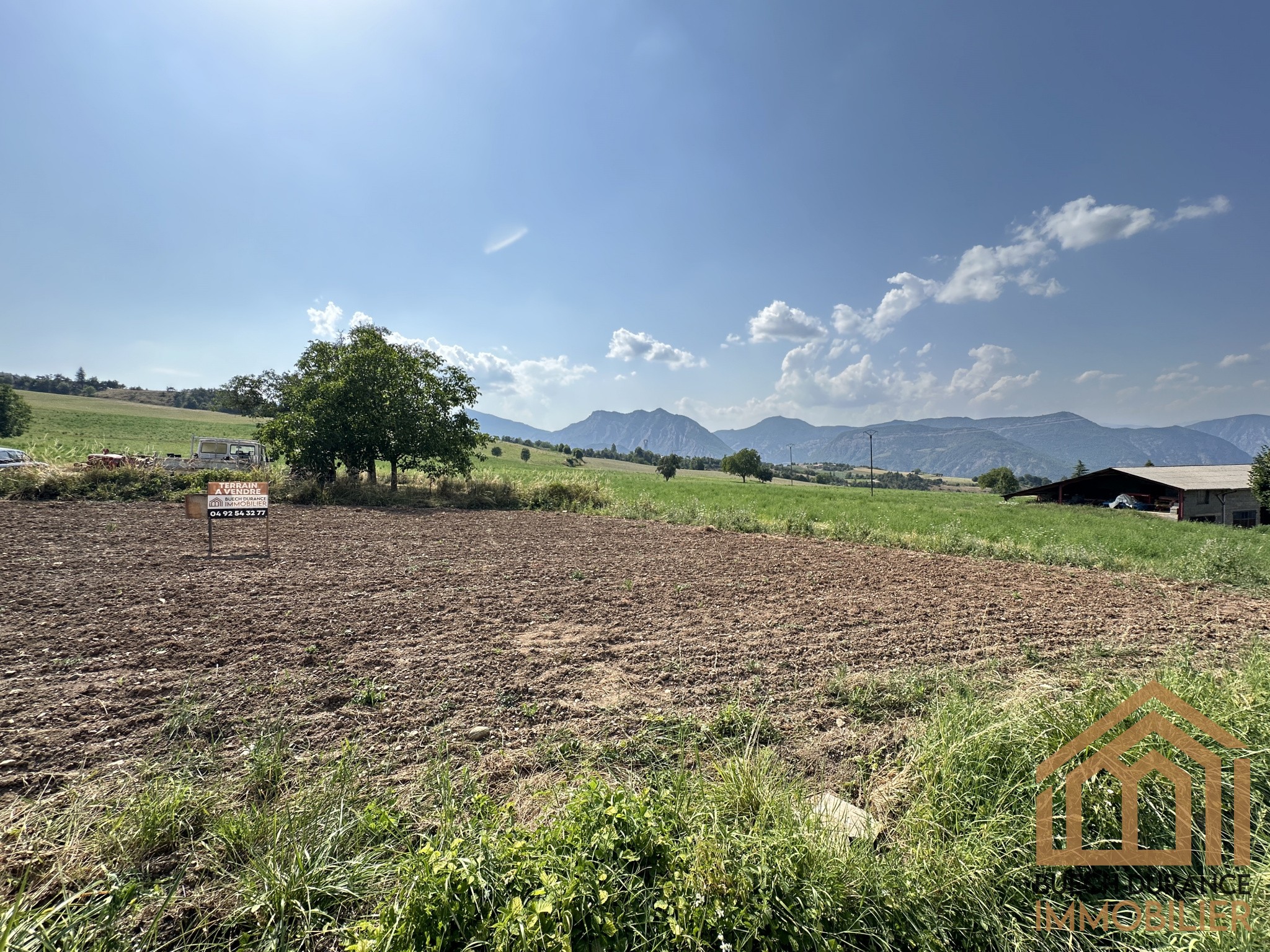 Vente Terrain à Bellaffaire 1 pièce