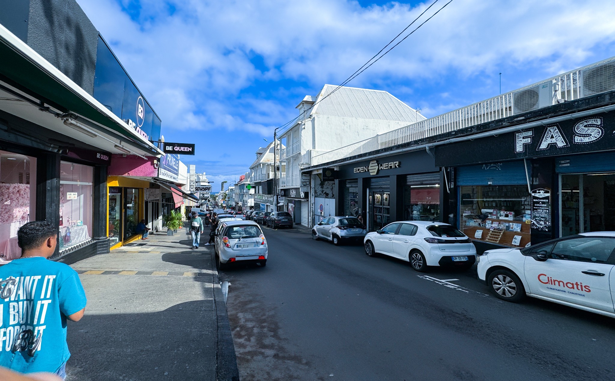 Location Bureau / Commerce à Saint-Pierre 0 pièce