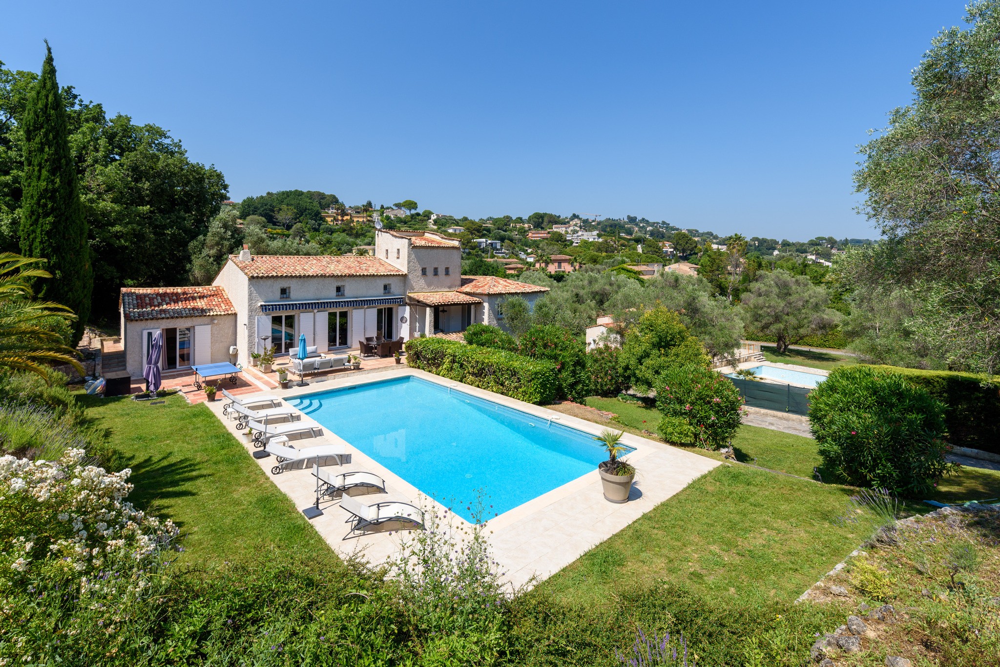 Location Maison à Mougins 9 pièces