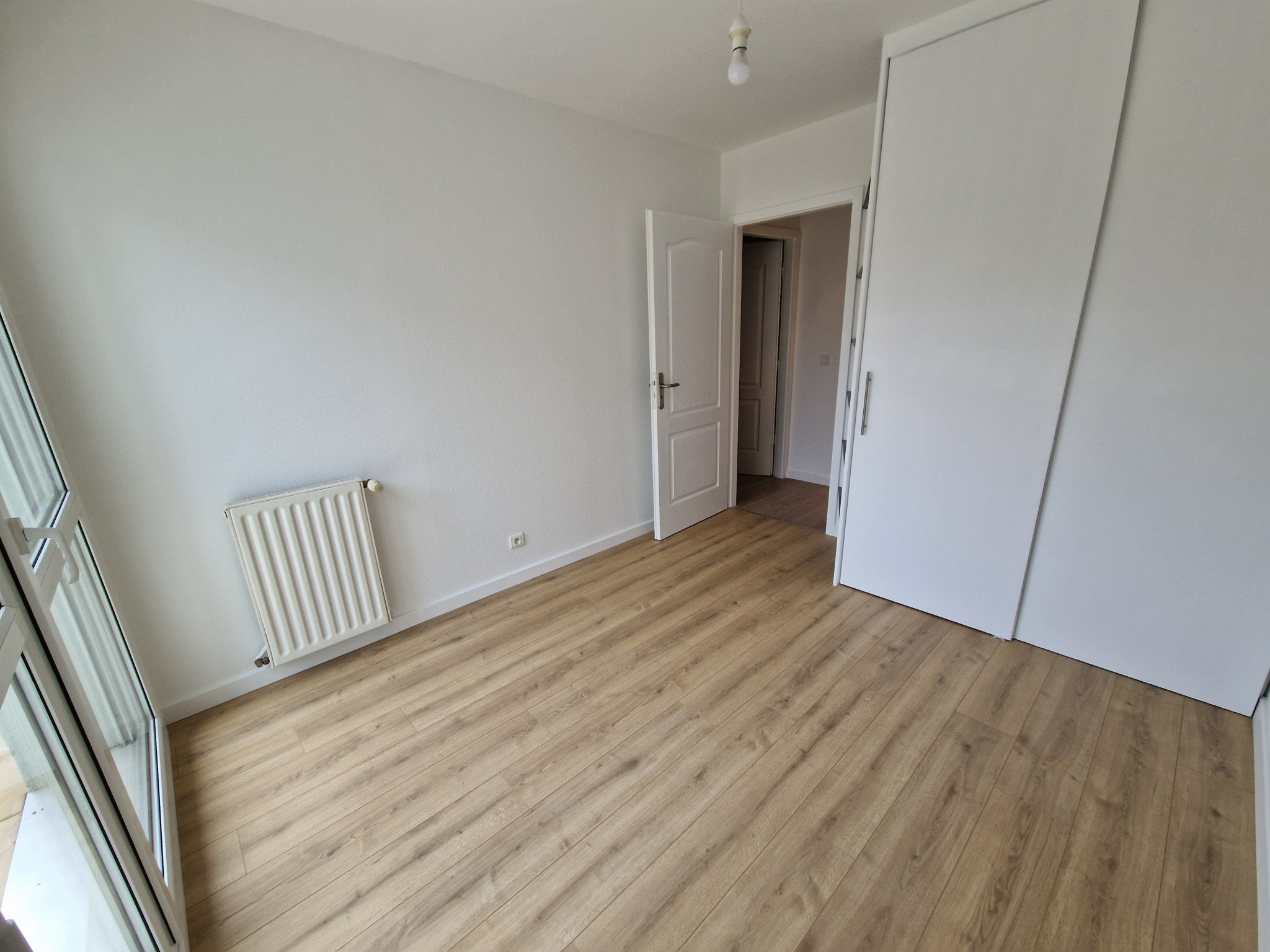 Location Appartement à Village-Neuf 4 pièces