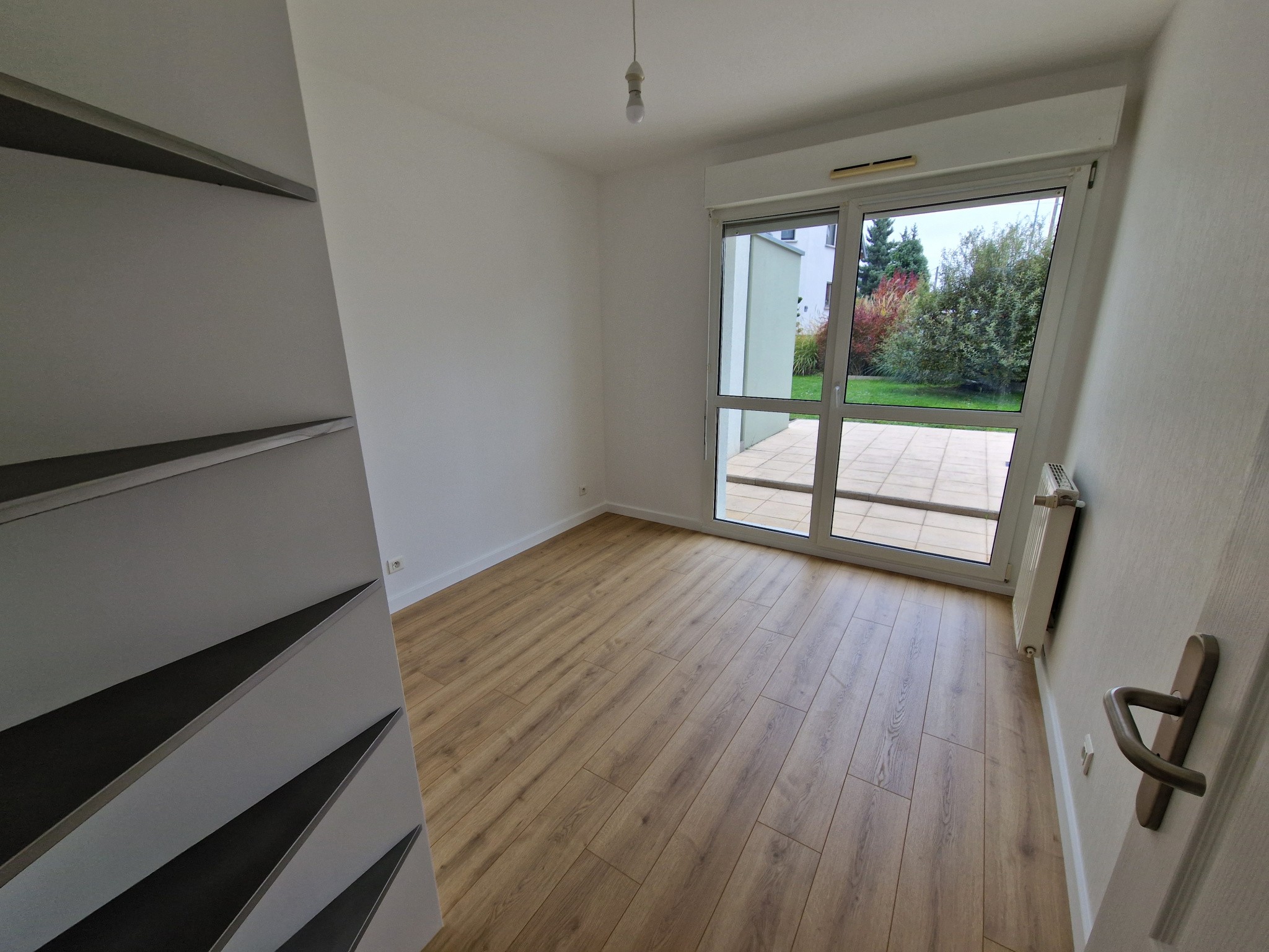 Location Appartement à Village-Neuf 4 pièces